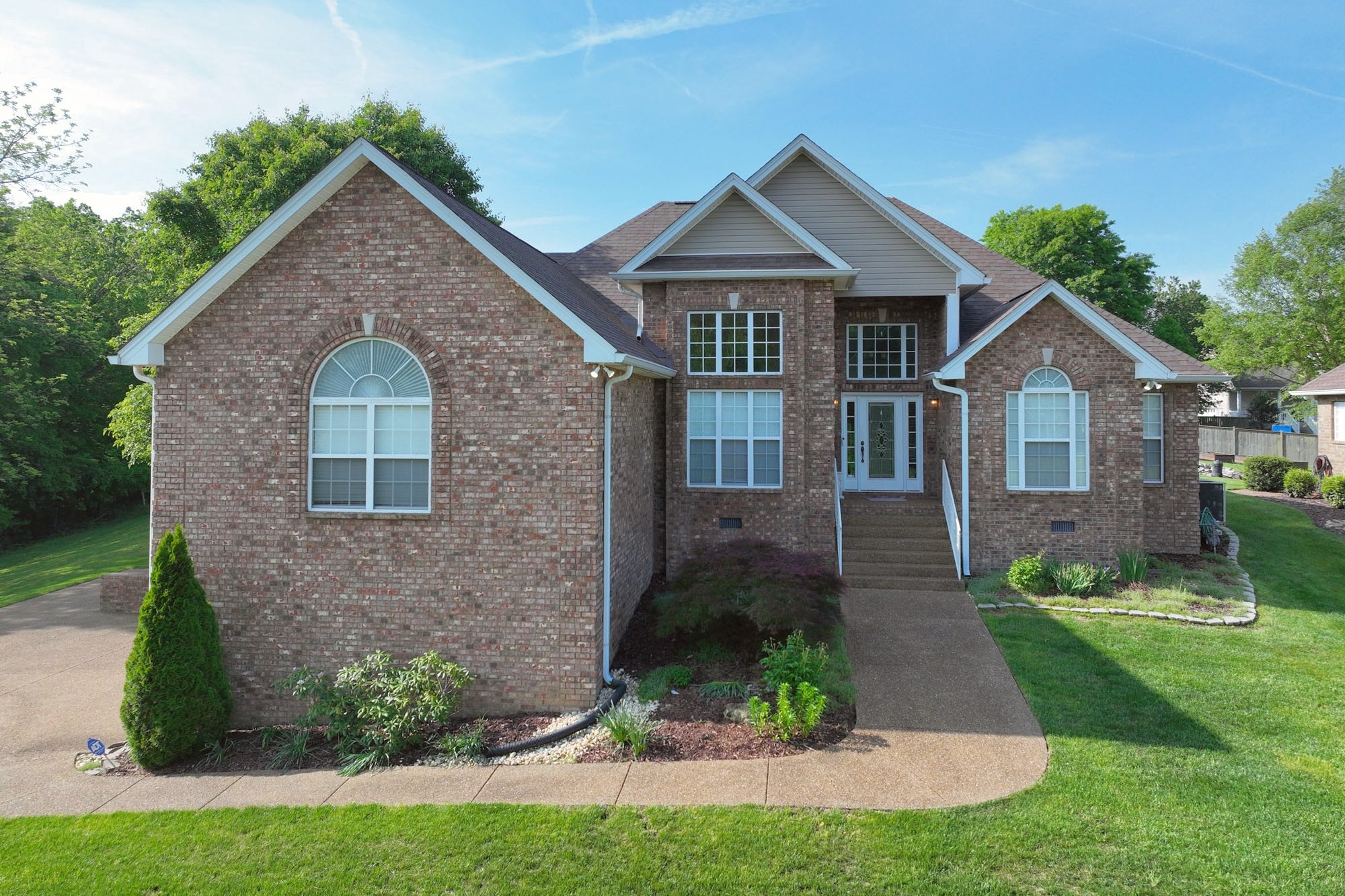 218 Thoroughbred Way
