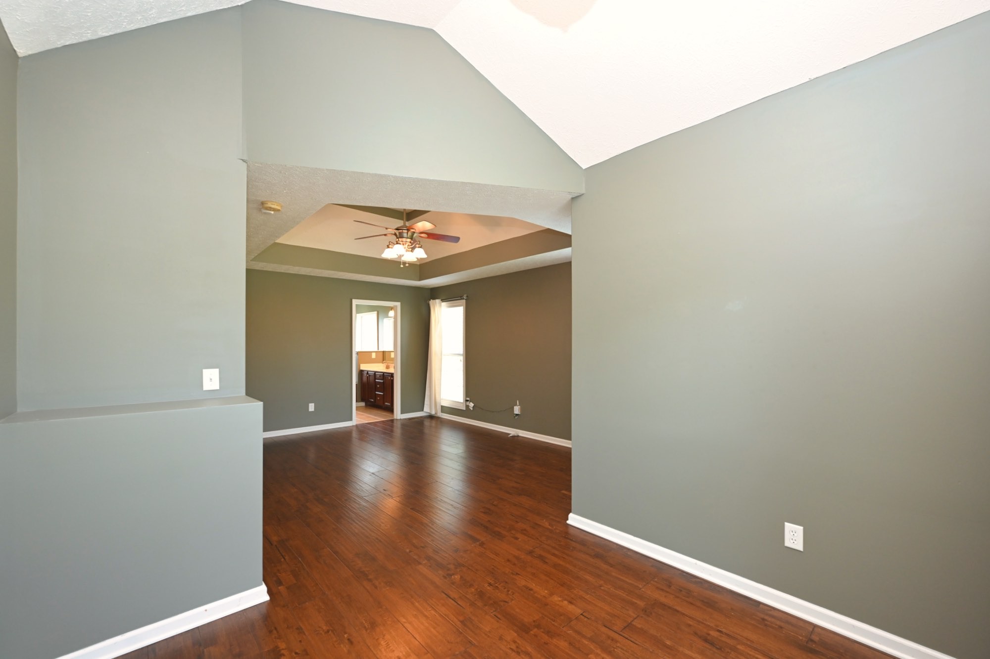 218 Thoroughbred Way