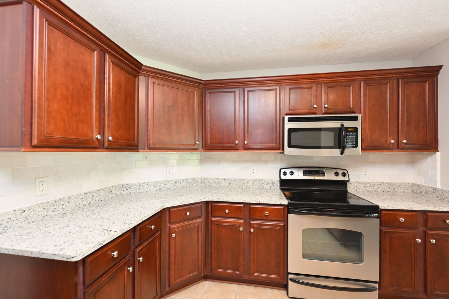 218 Thoroughbred Way
