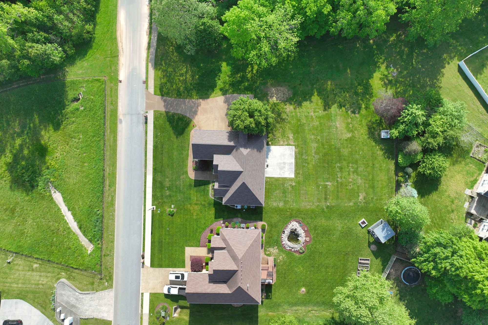 218 Thoroughbred Way