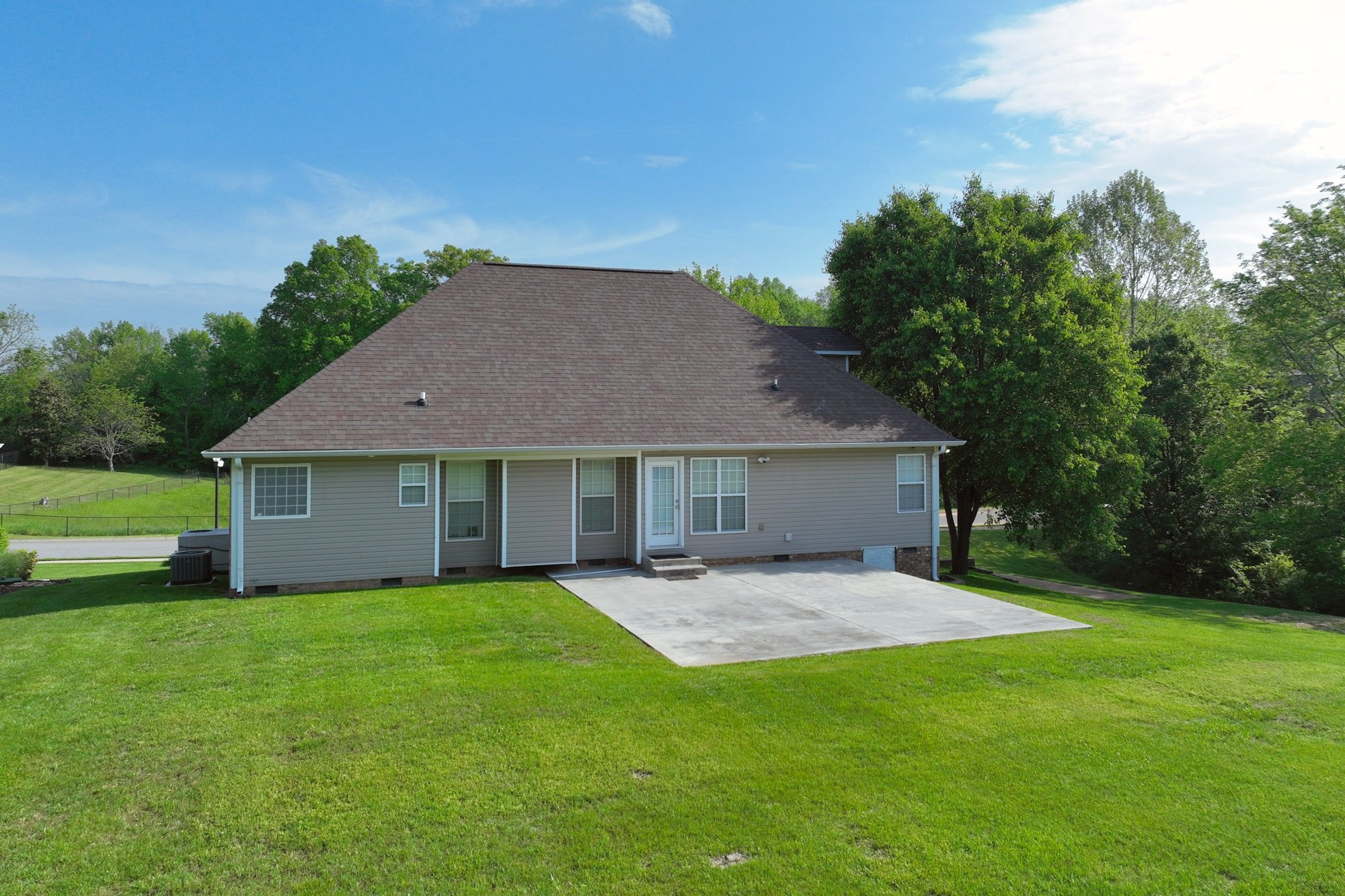 218 Thoroughbred Way
