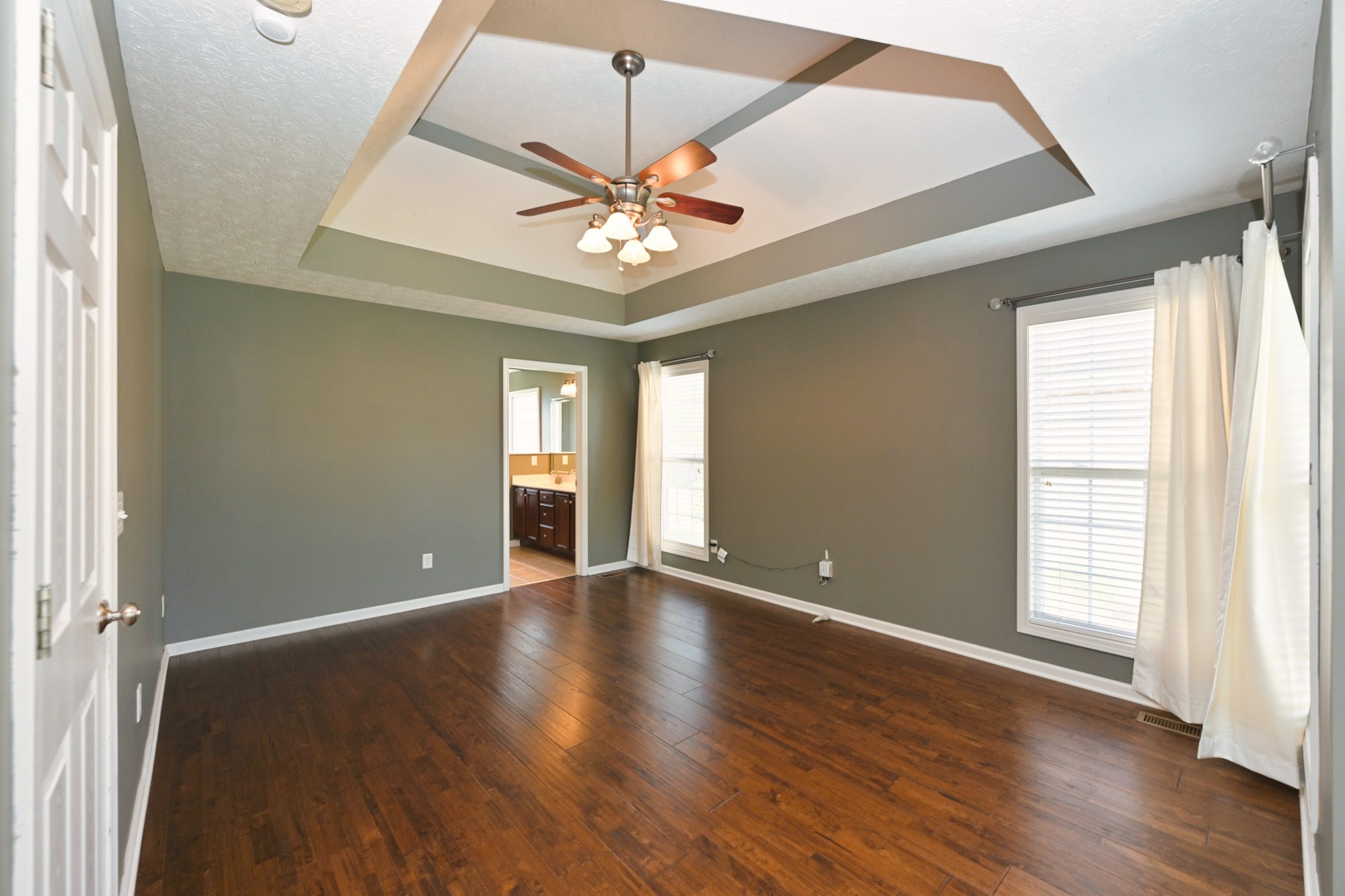 218 Thoroughbred Way
