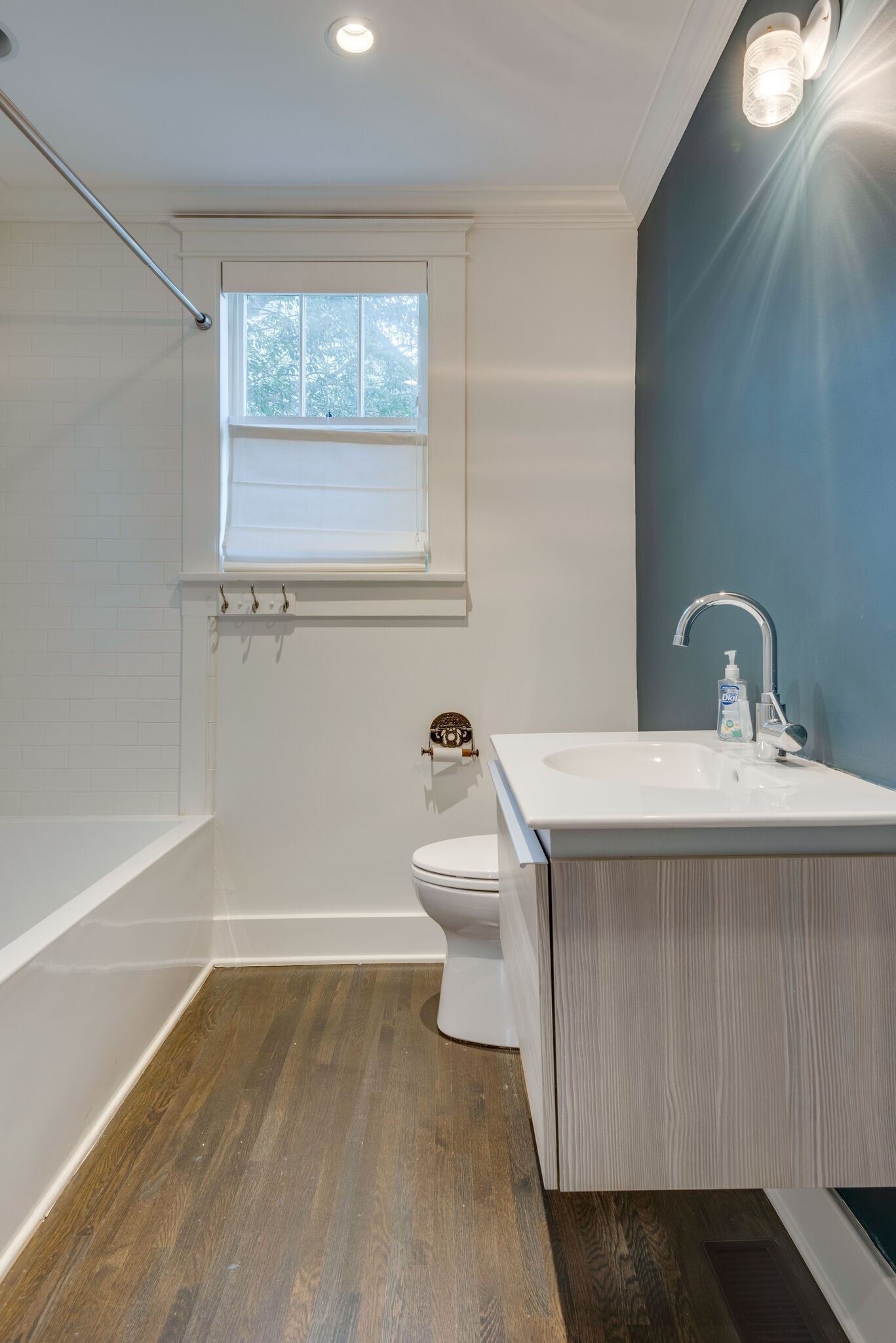 227 Carden Ave Unit: A