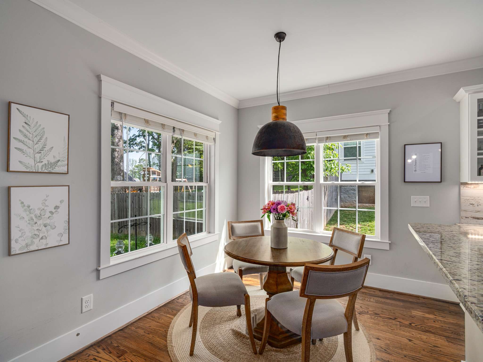 7104 Pepper Tree Cir