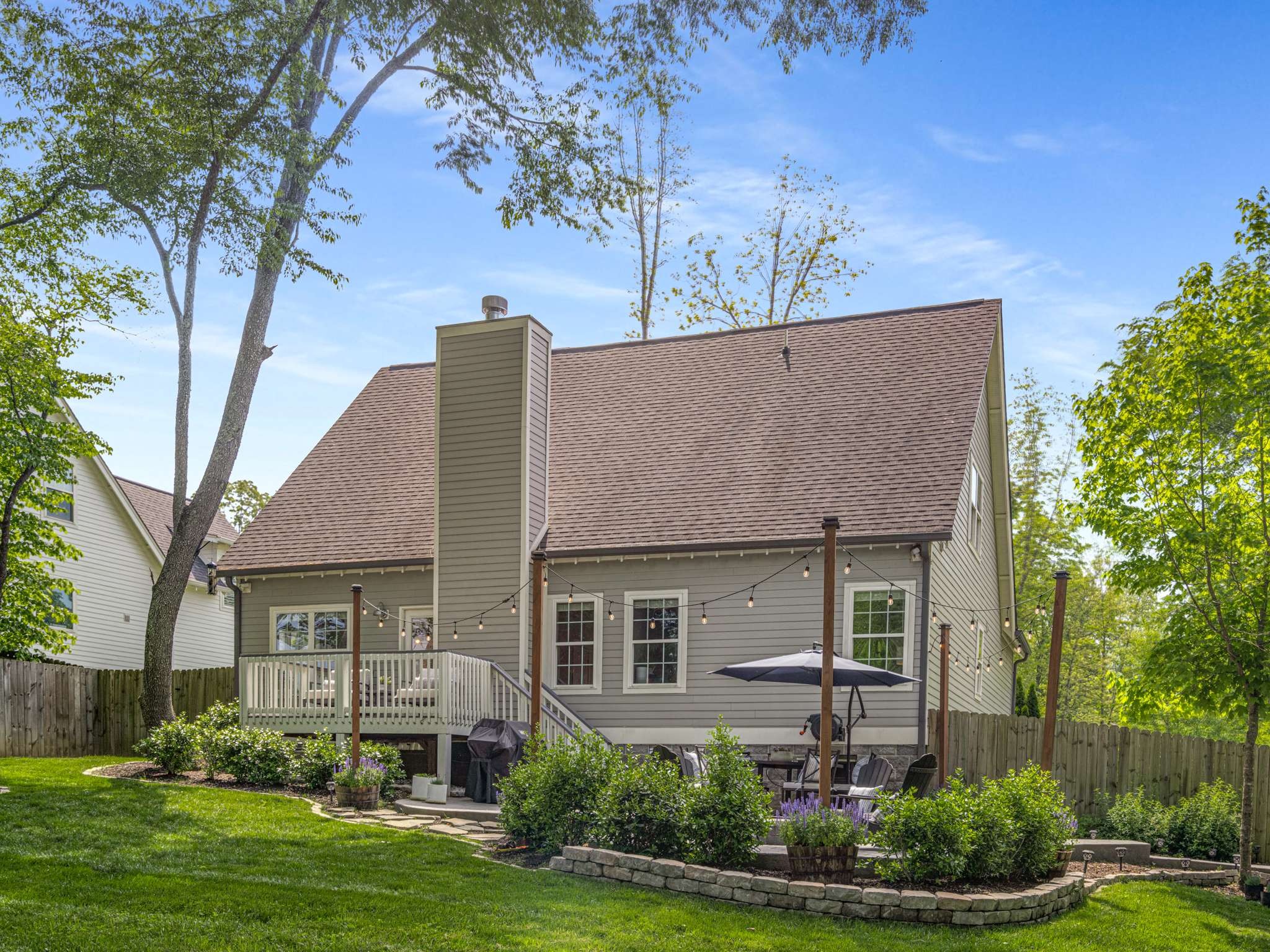 7104 Pepper Tree Cir