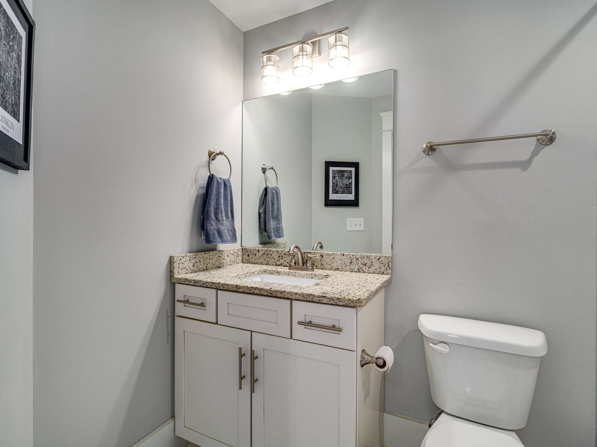 7104 Pepper Tree Cir