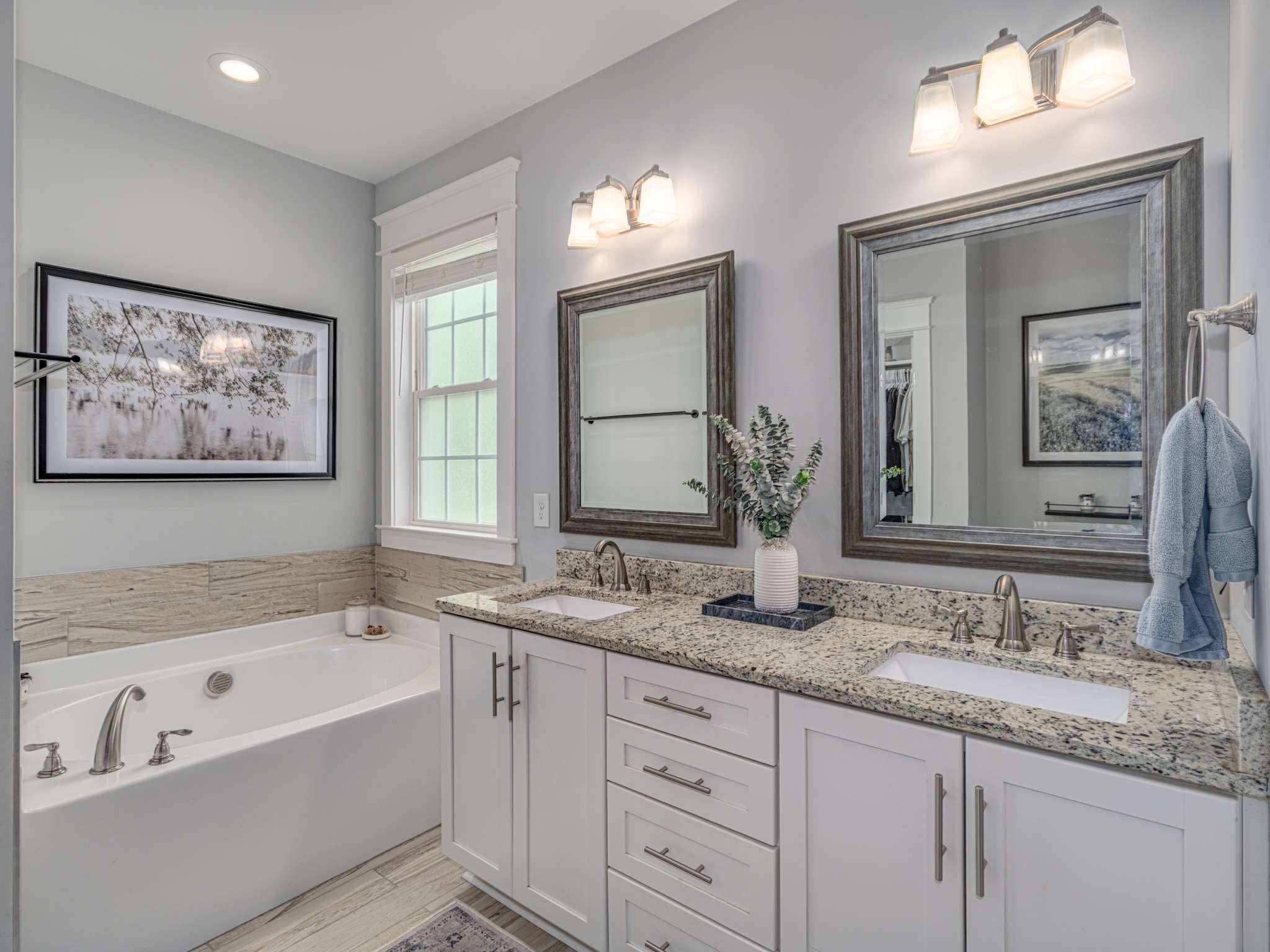 7104 Pepper Tree Cir