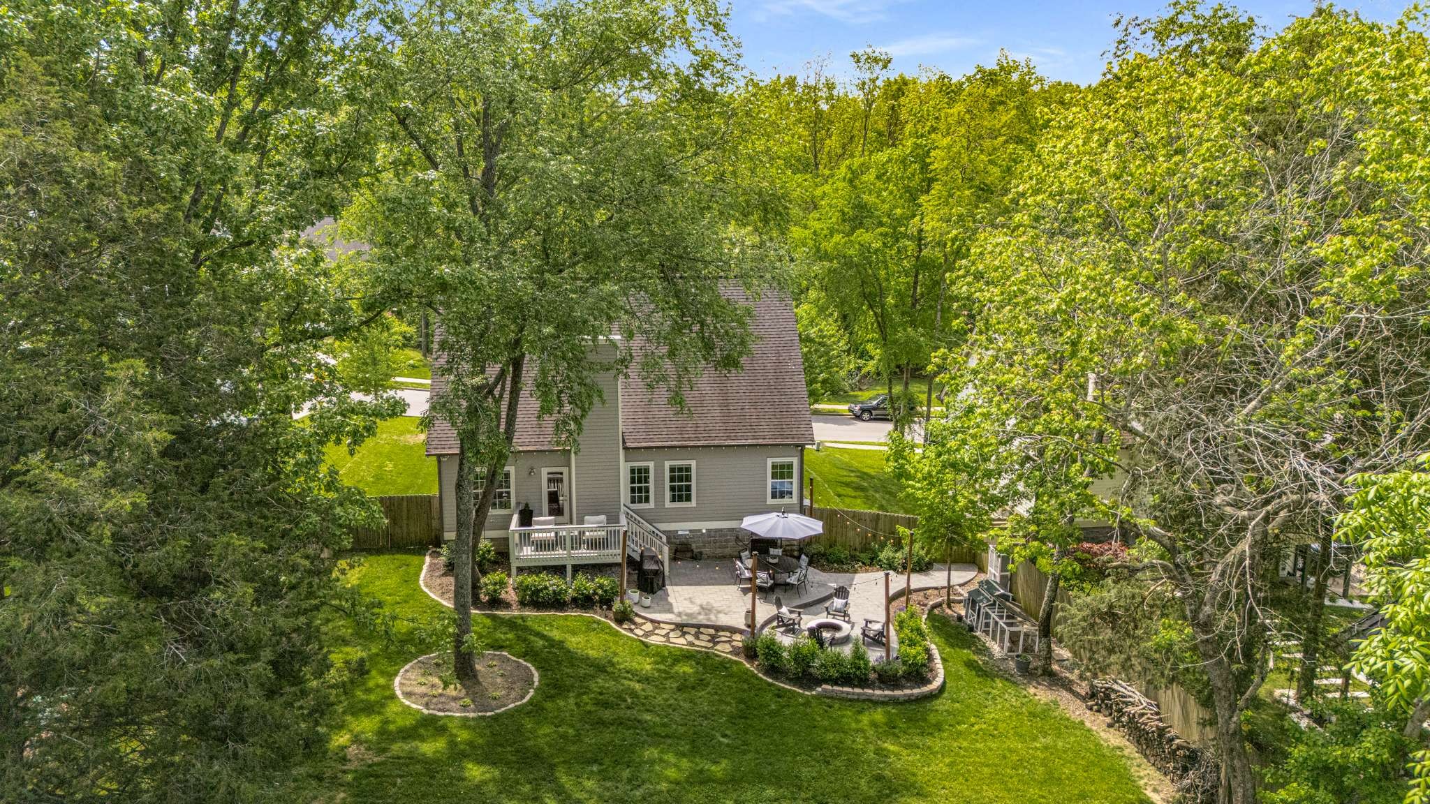 7104 Pepper Tree Cir