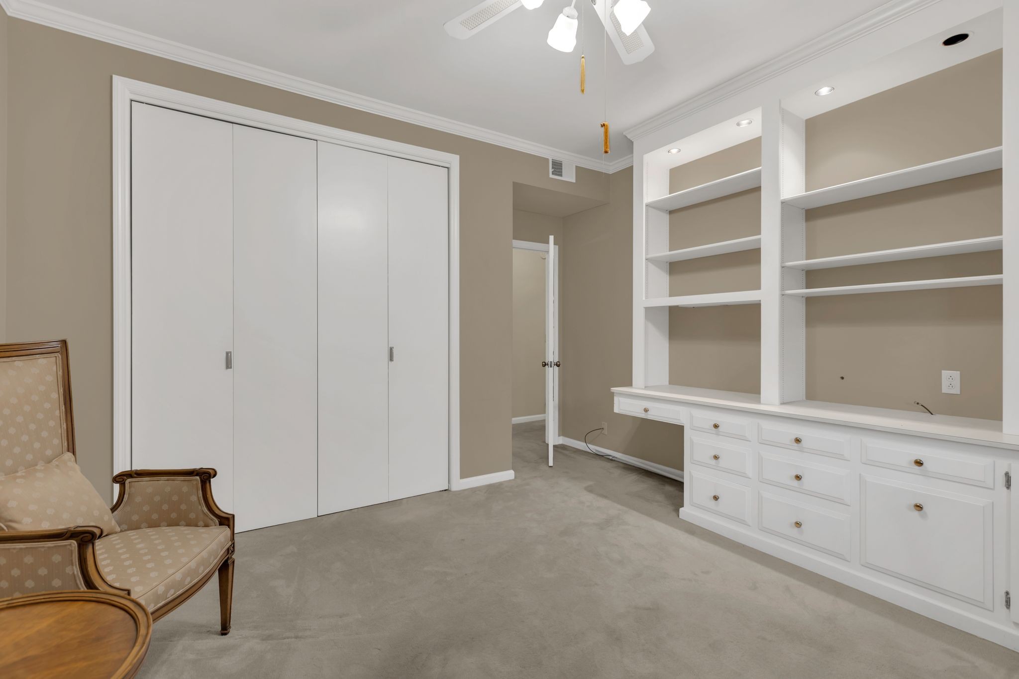 4500 Post Rd Unit: 5