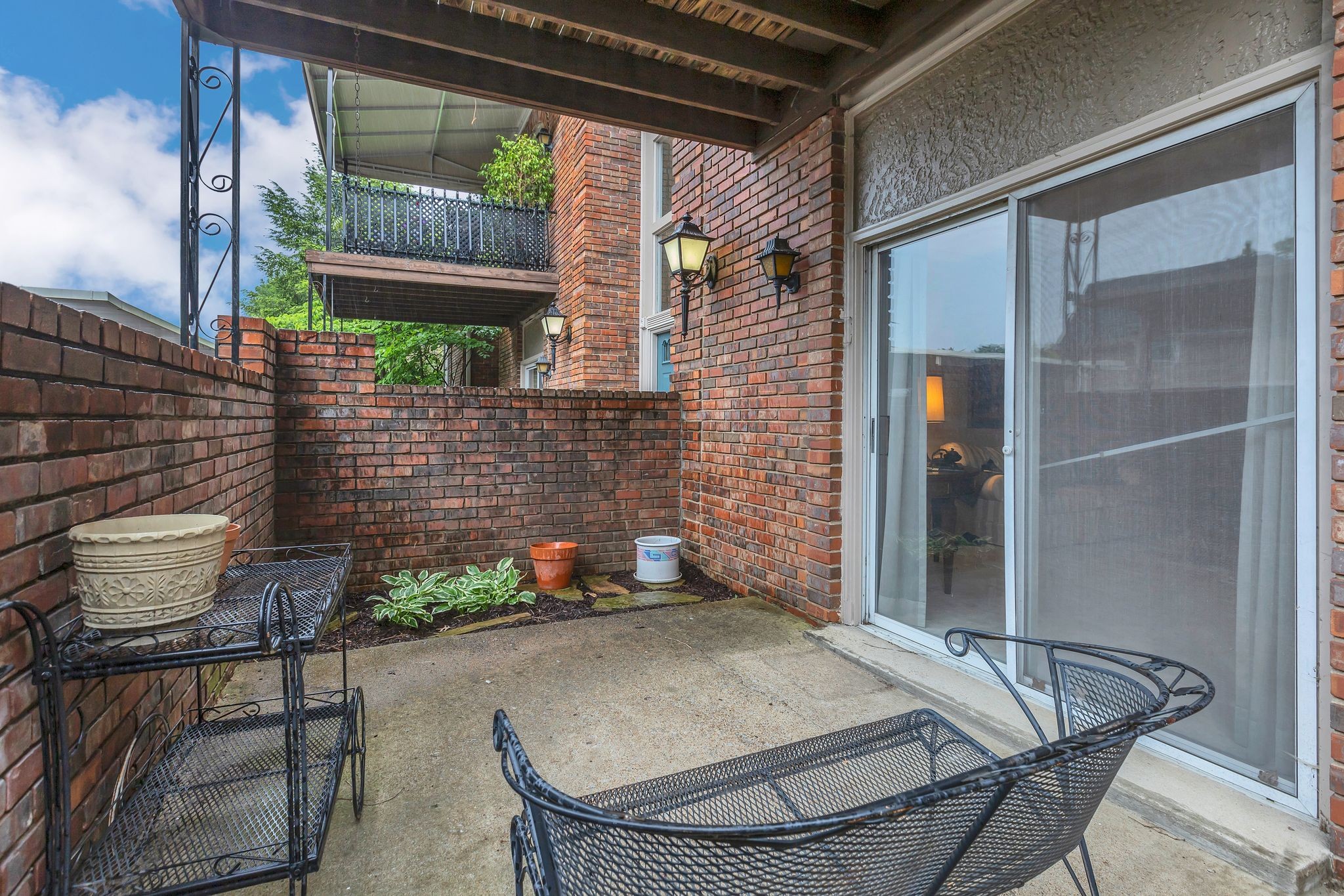 4500 Post Rd Unit: 5
