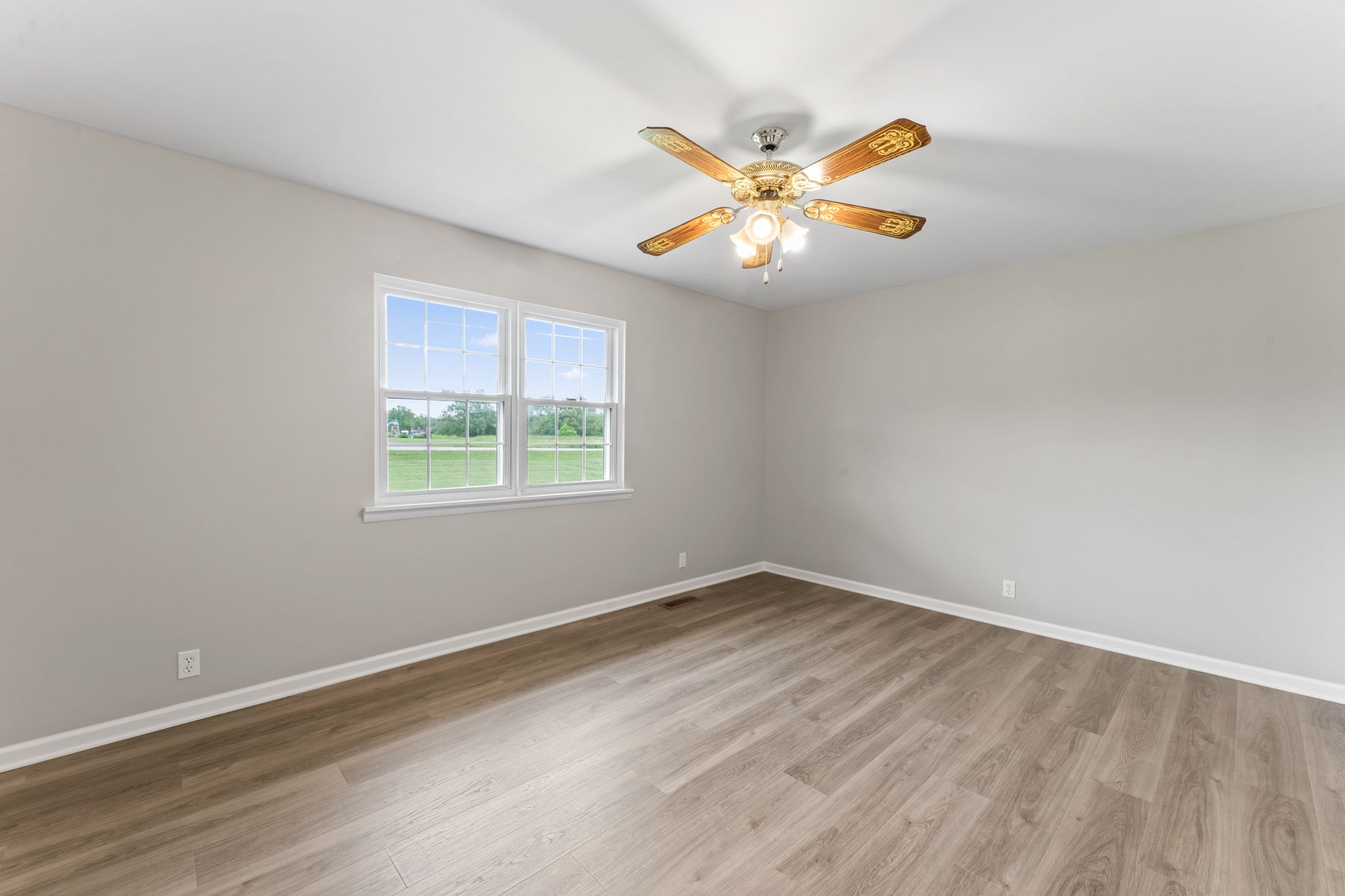 2413 Old Clarksville Pike