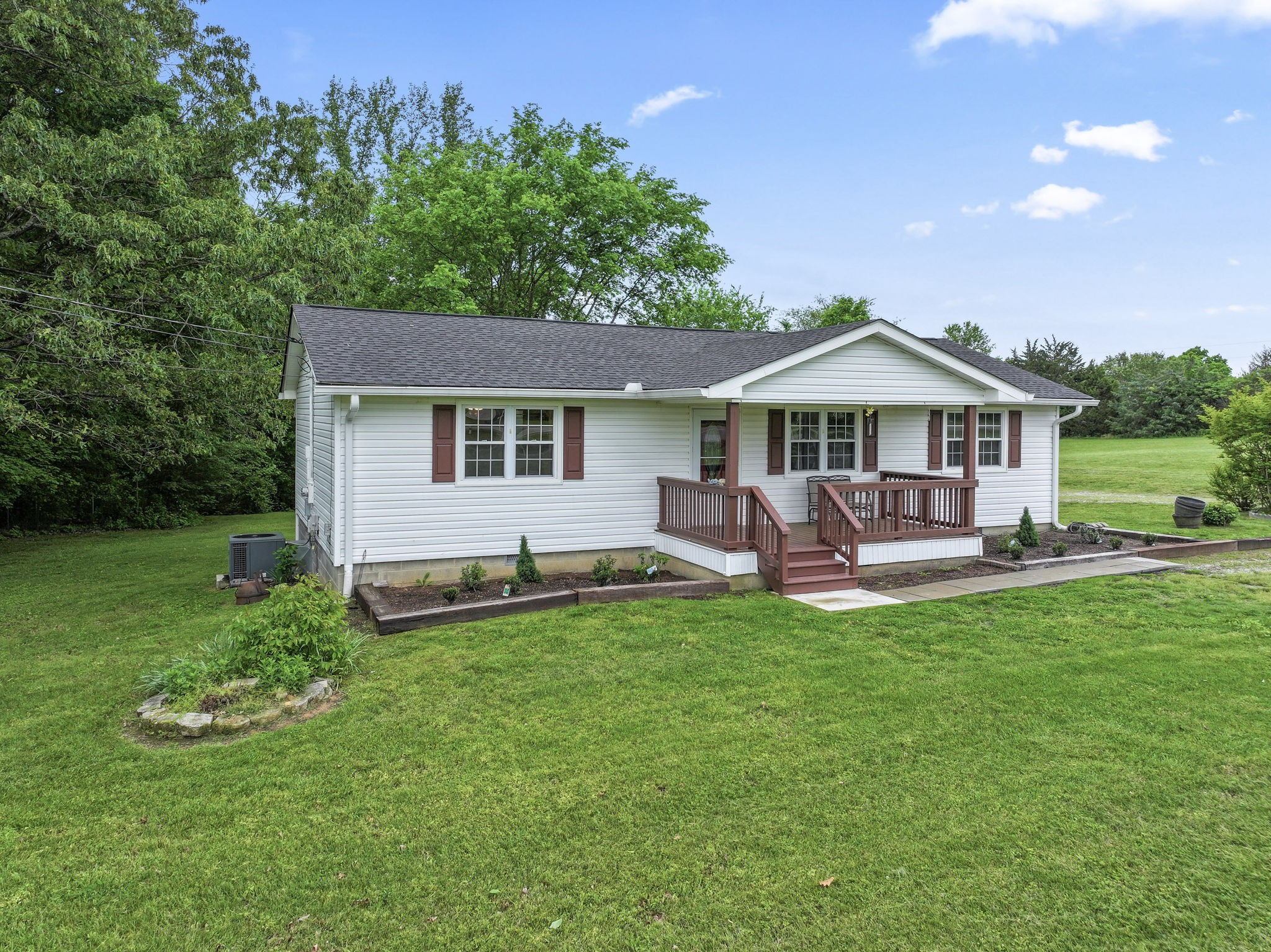 2413 Old Clarksville Pike