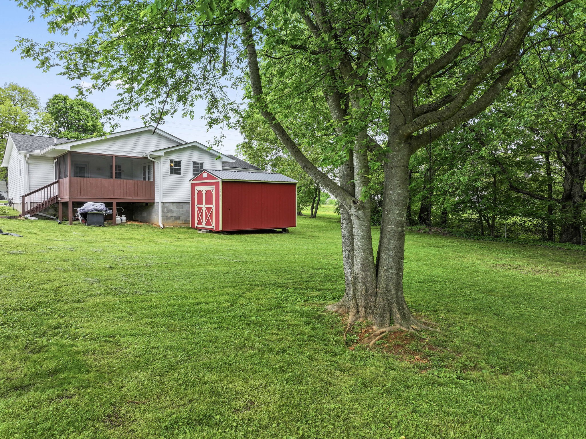 2413 Old Clarksville Pike