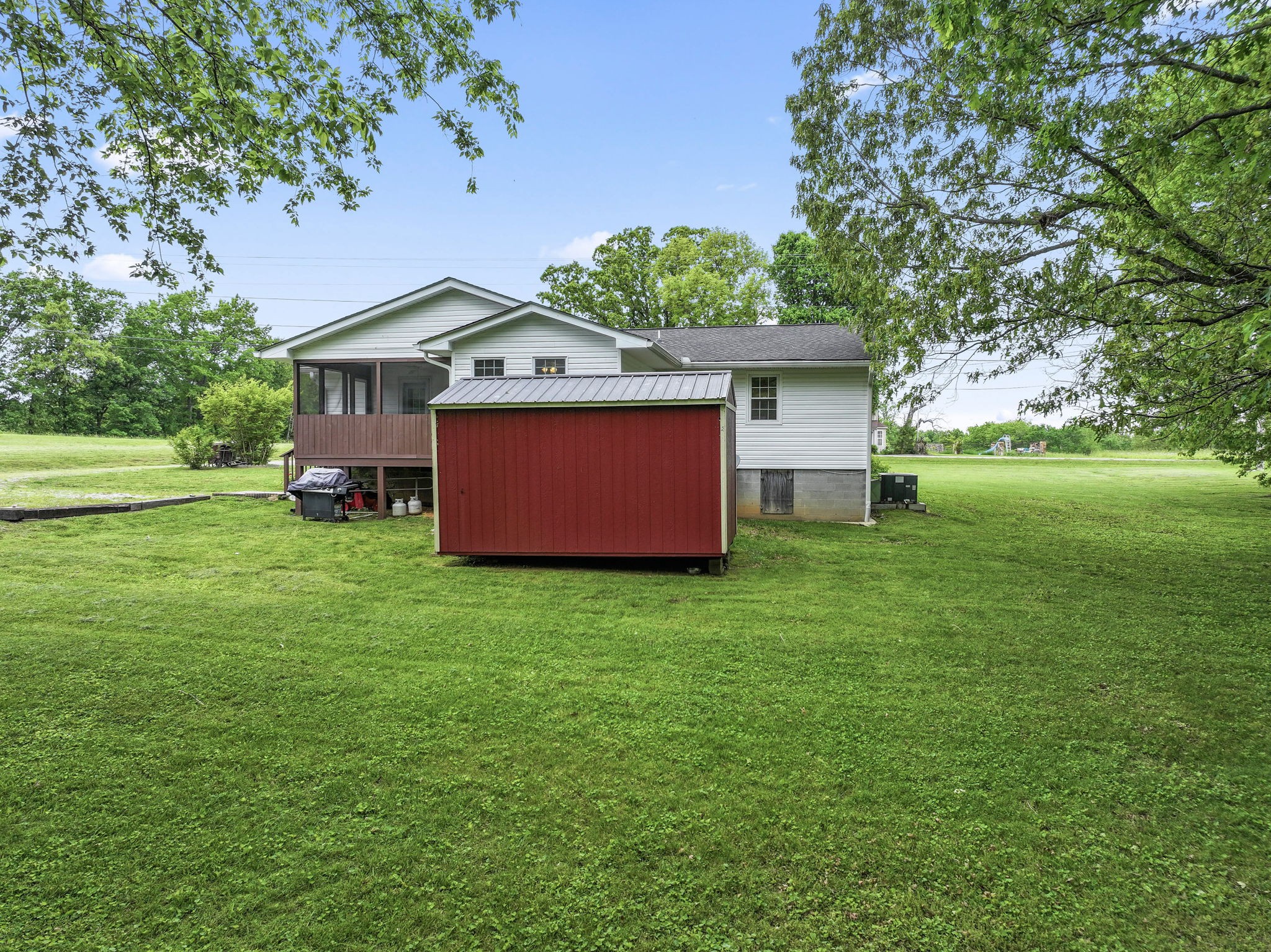 2413 Old Clarksville Pike