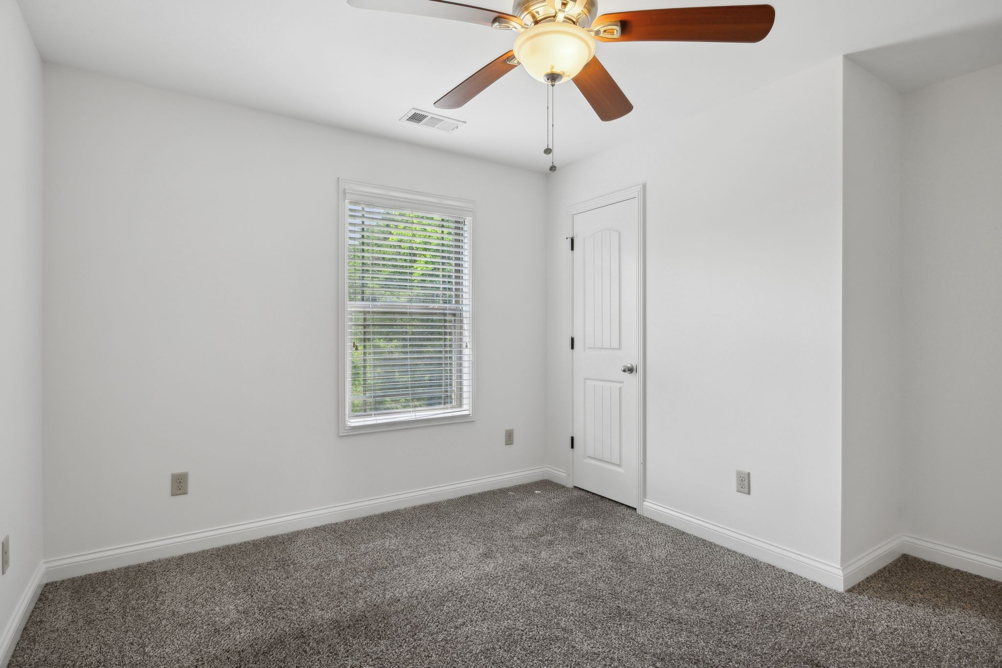 239 Tulip Hill Dr