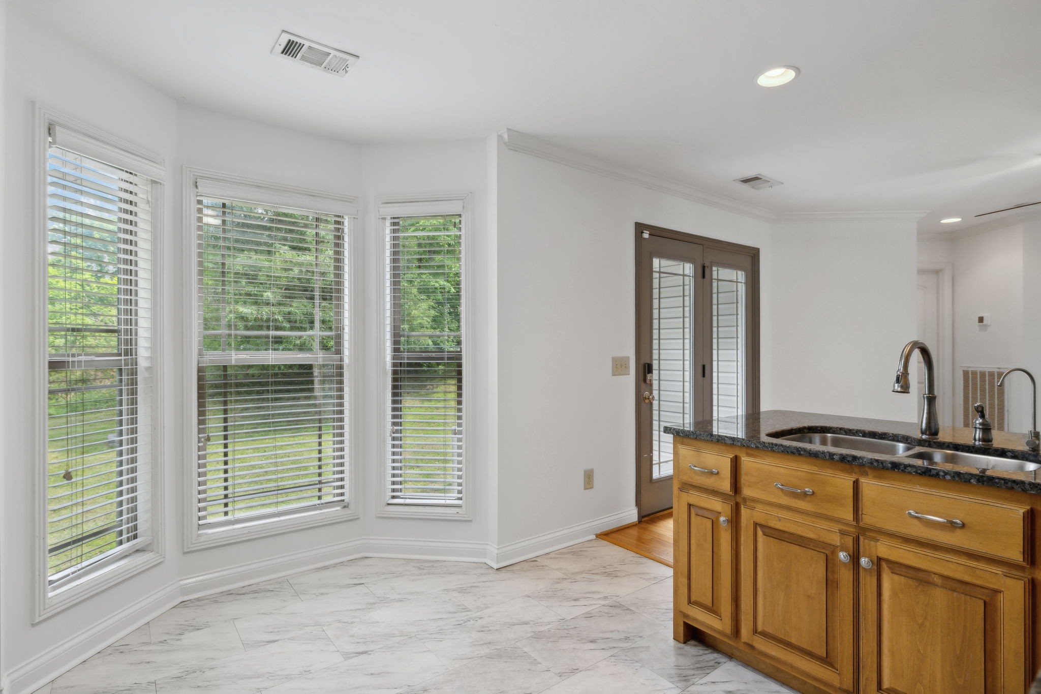 239 Tulip Hill Dr