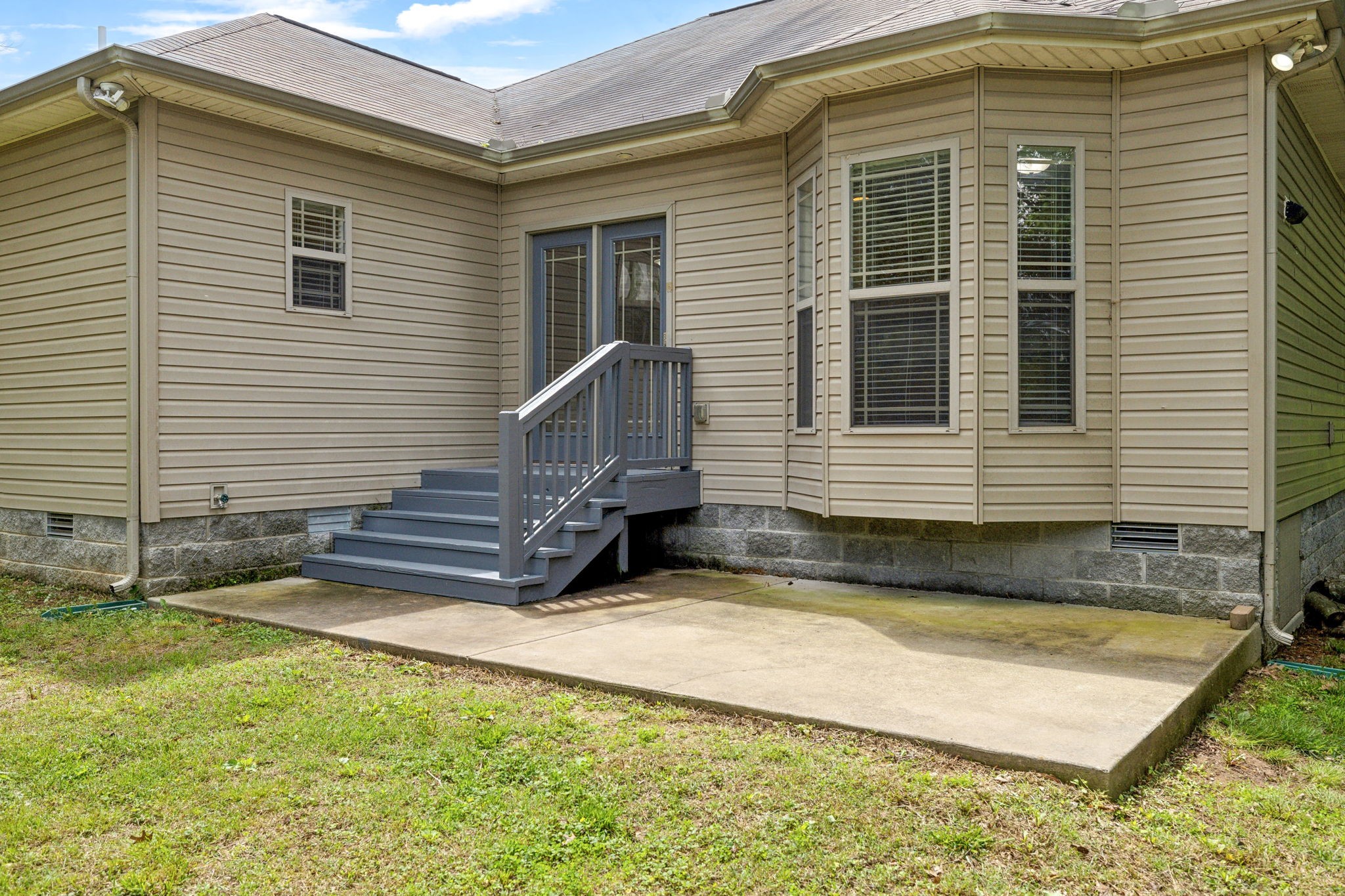 239 Tulip Hill Dr