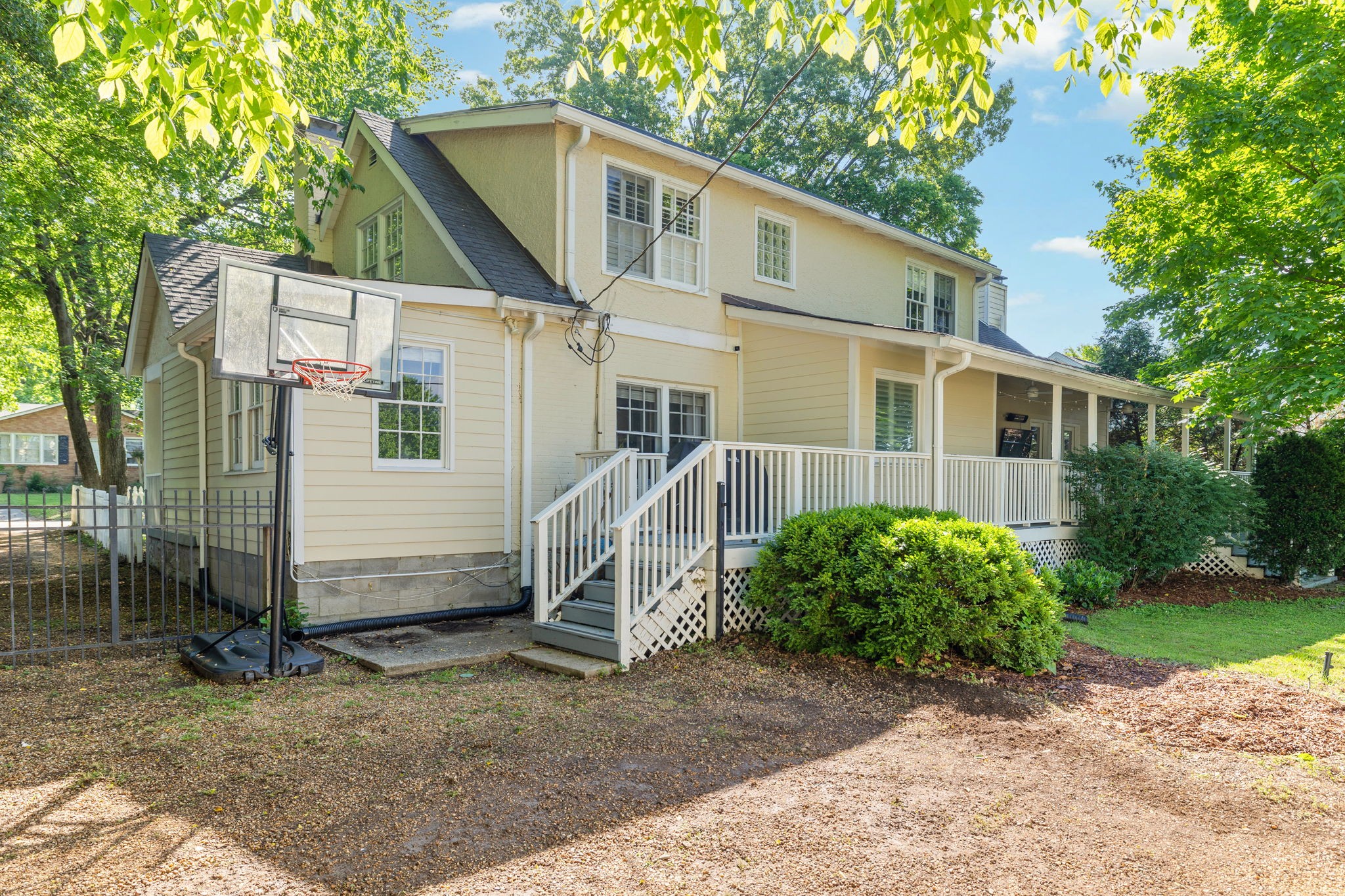 213 Cherokee Rd