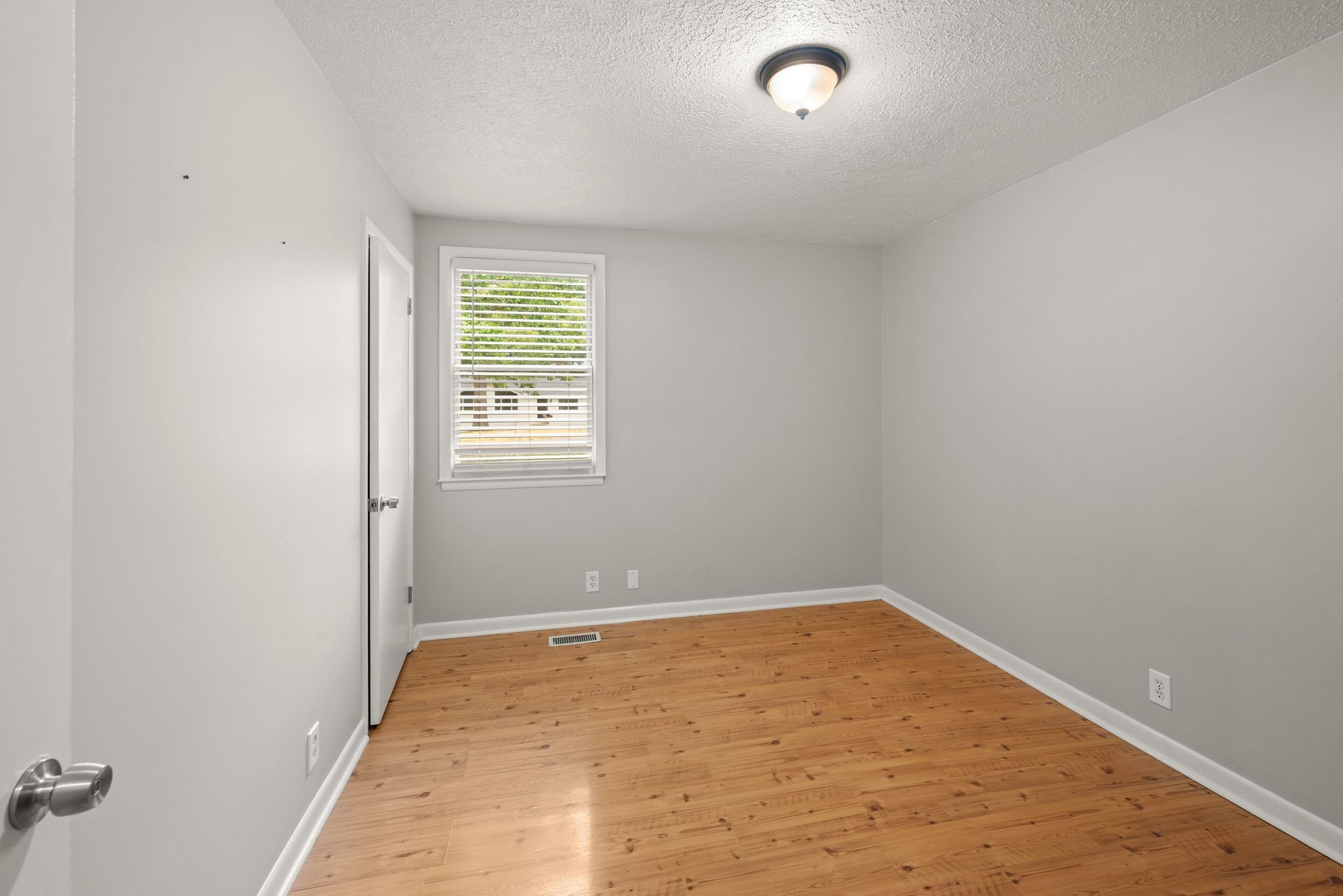 7108 Timberlane Dr