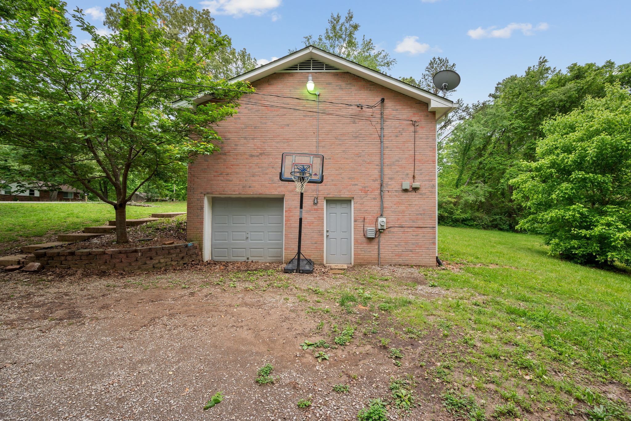 7108 Timberlane Dr