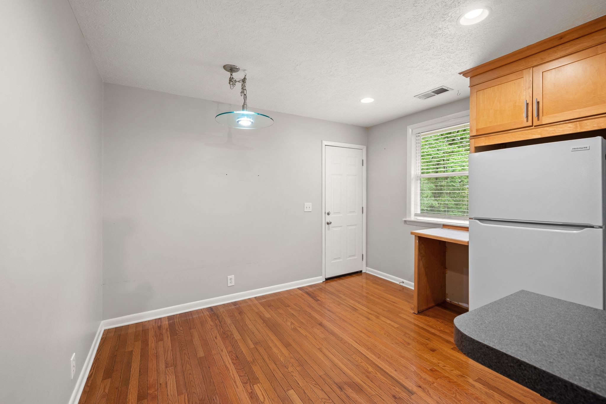 7108 Timberlane Dr