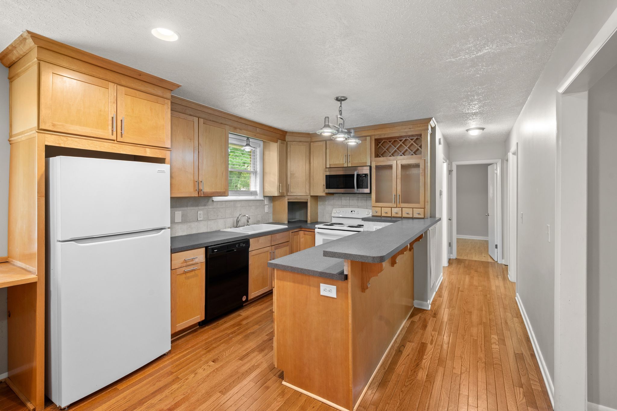 7108 Timberlane Dr