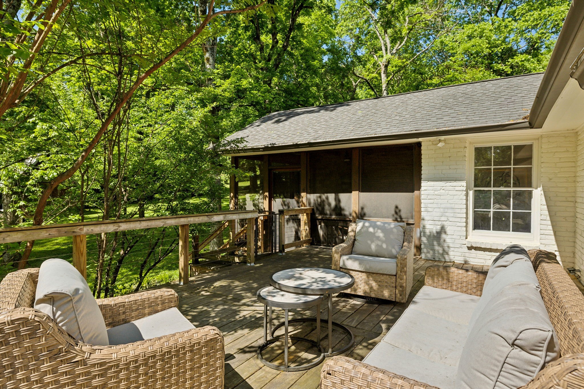 819 Forest Acres Dr