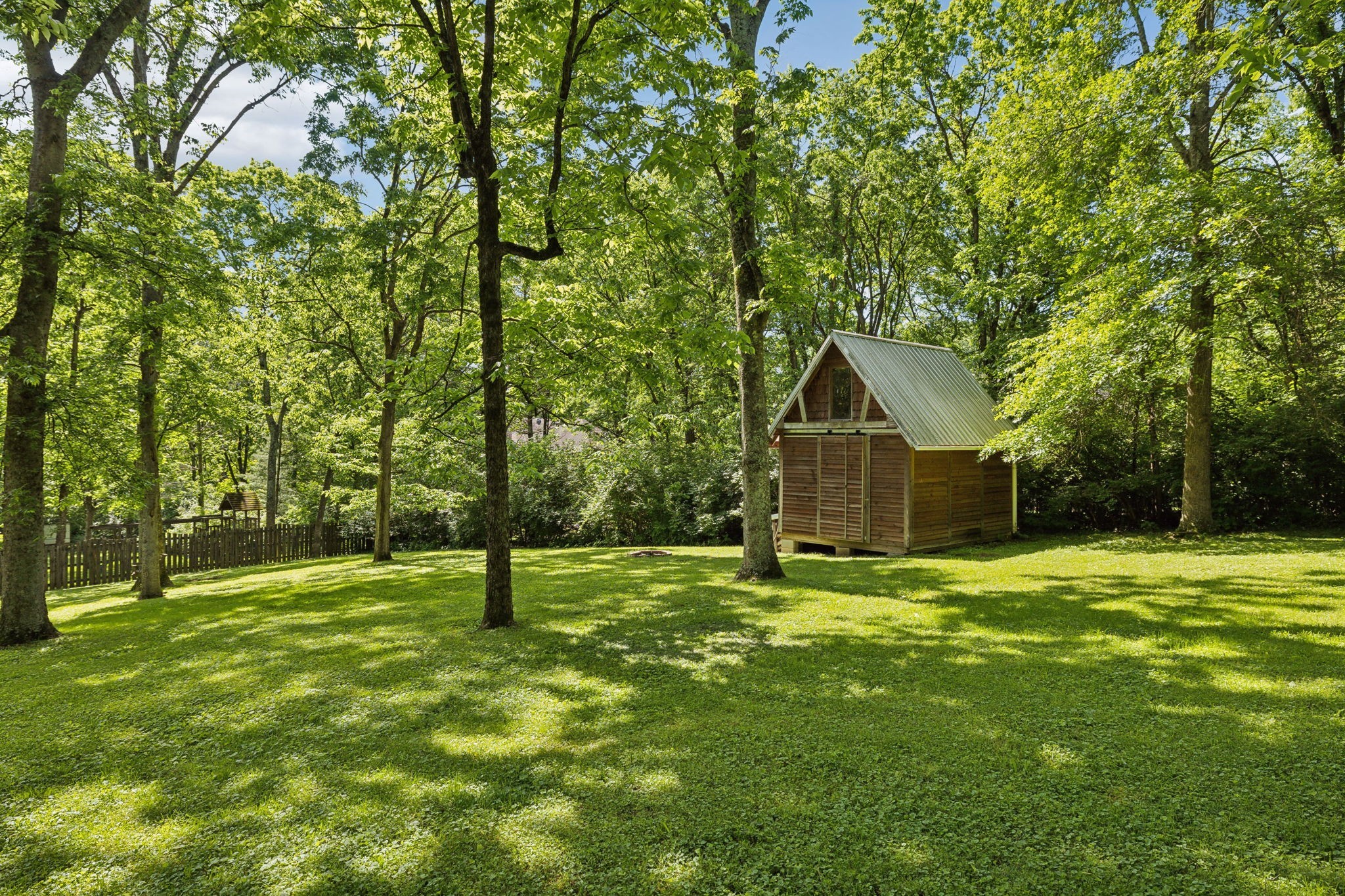 819 Forest Acres Dr