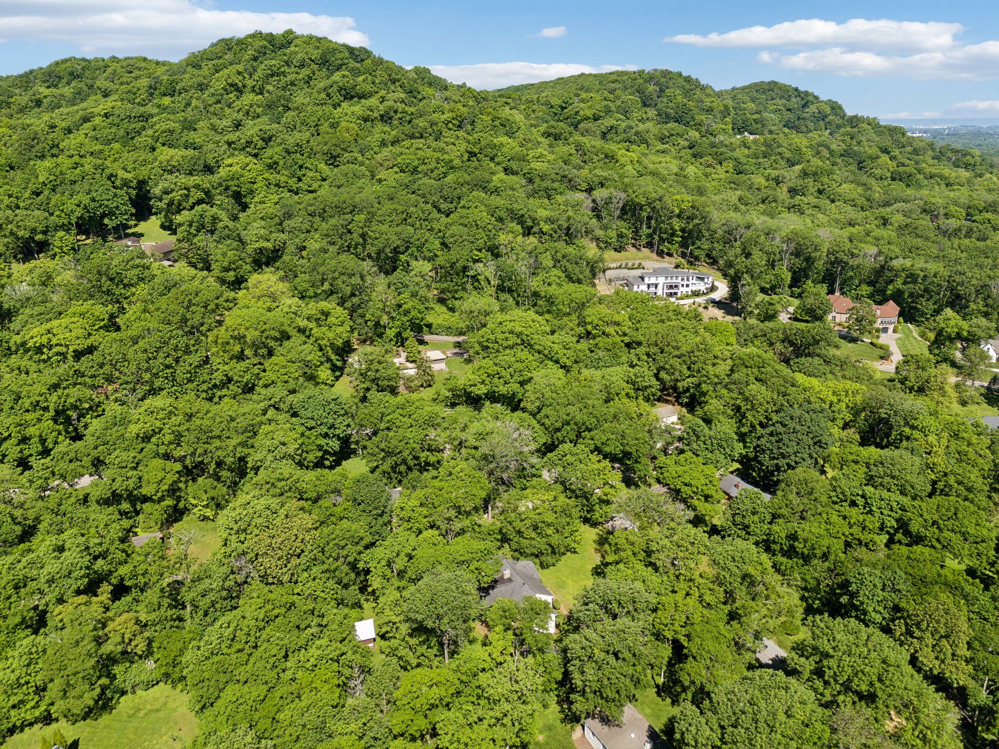 819 Forest Acres Dr