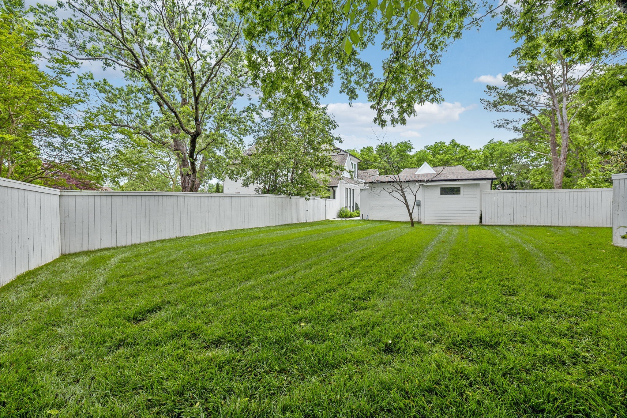 4027 Dorcas Ct