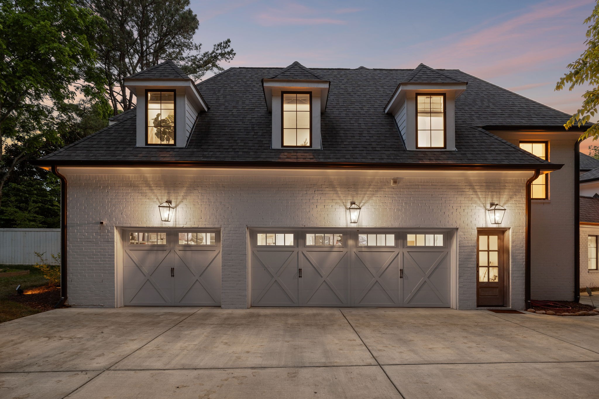 4027 Dorcas Ct