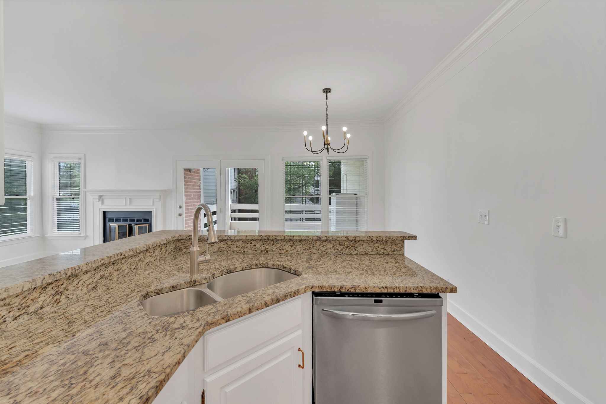 211 Boxmere Pl