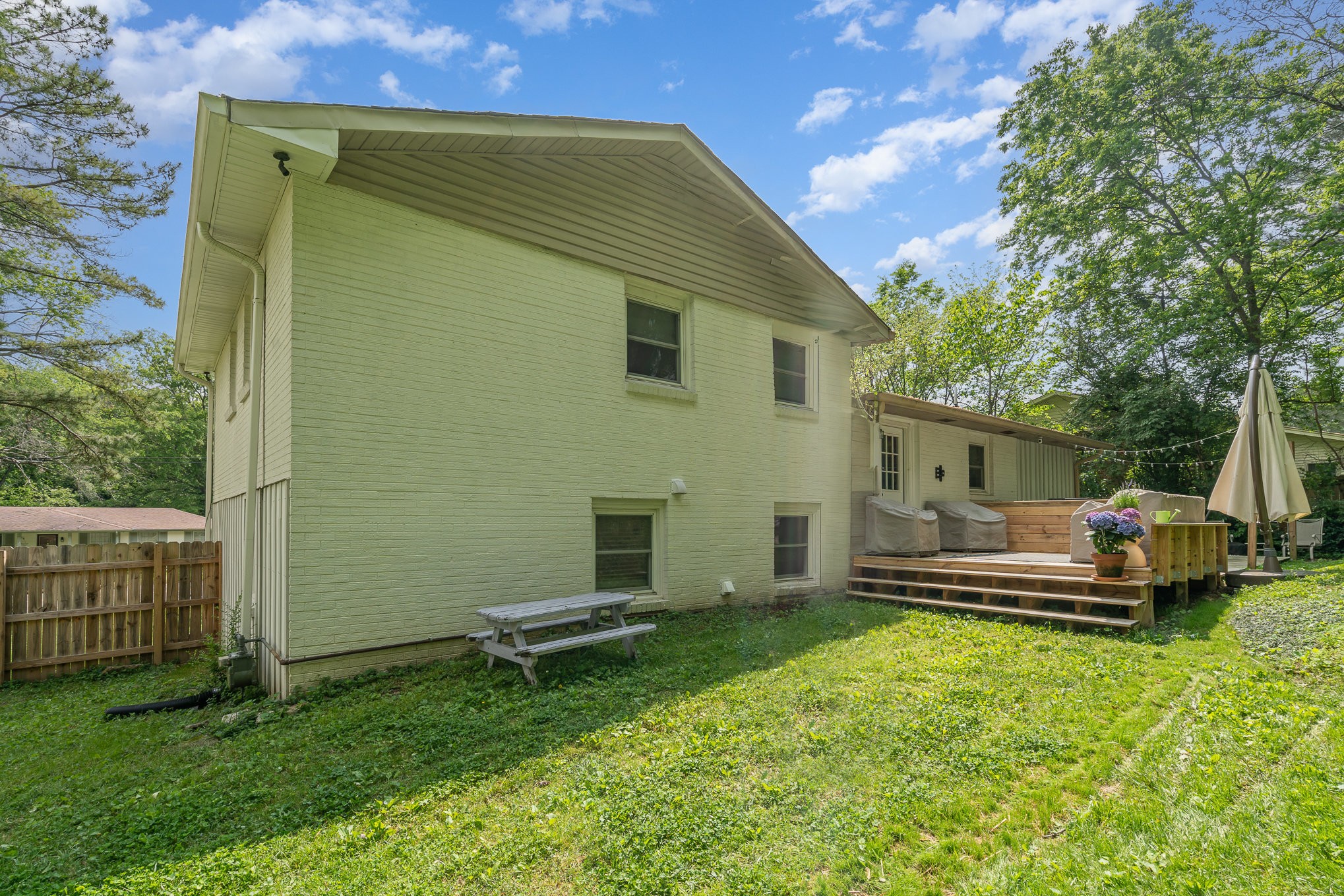 685 Brewer Dr