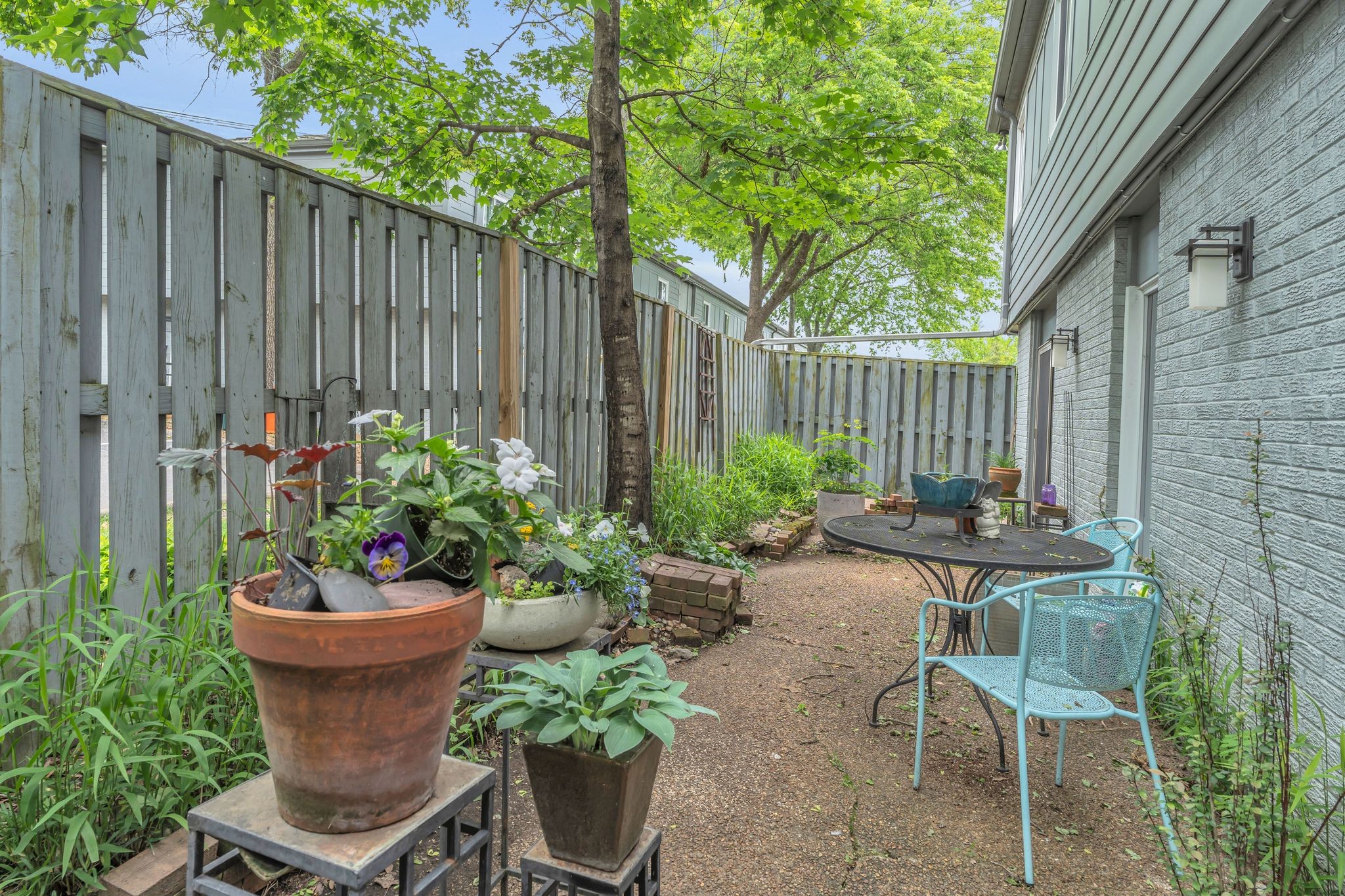 1900 Richard Jones Rd Unit: Y2