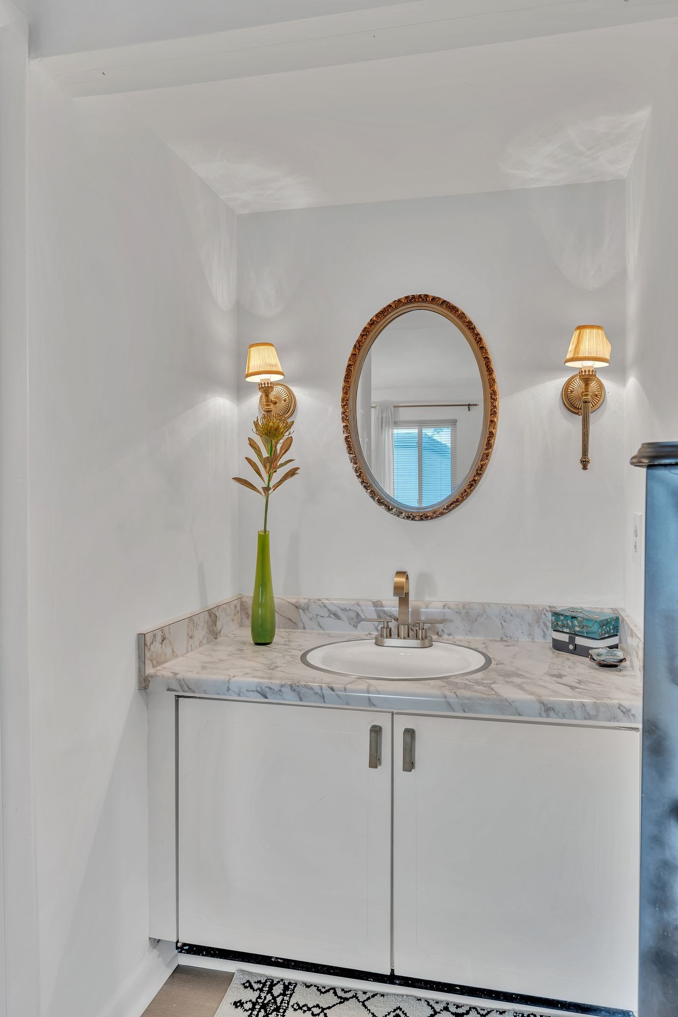 1900 Richard Jones Rd Unit: Y2