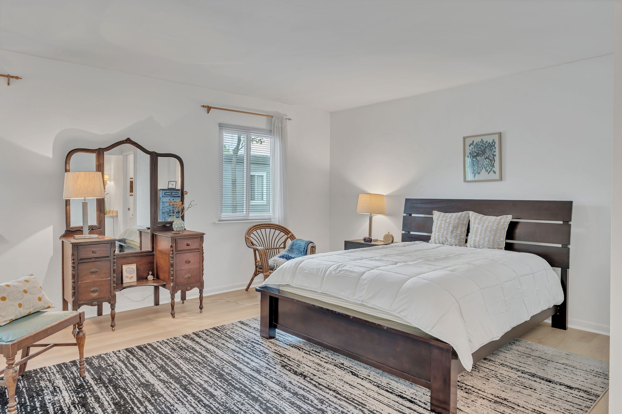 1900 Richard Jones Rd Unit: Y2