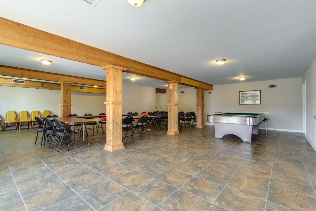 1900 Richard Jones Rd Unit: Y2