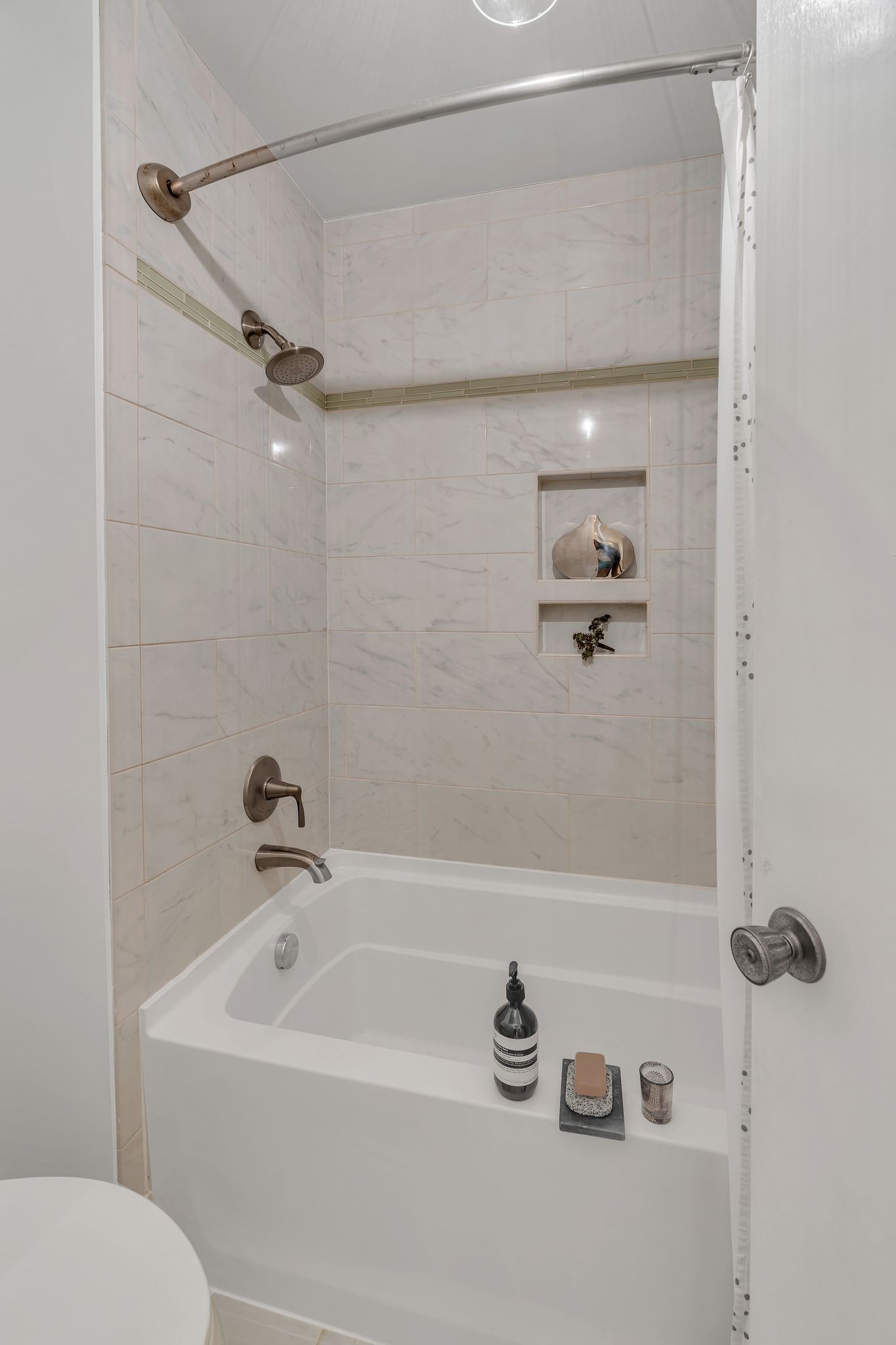 1900 Richard Jones Rd Unit: Y2