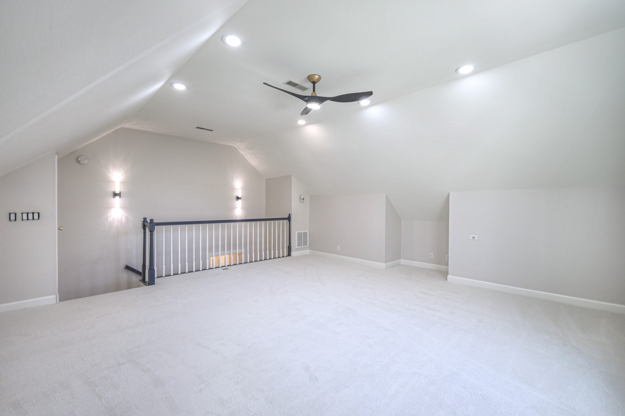 109 Polk Place Dr