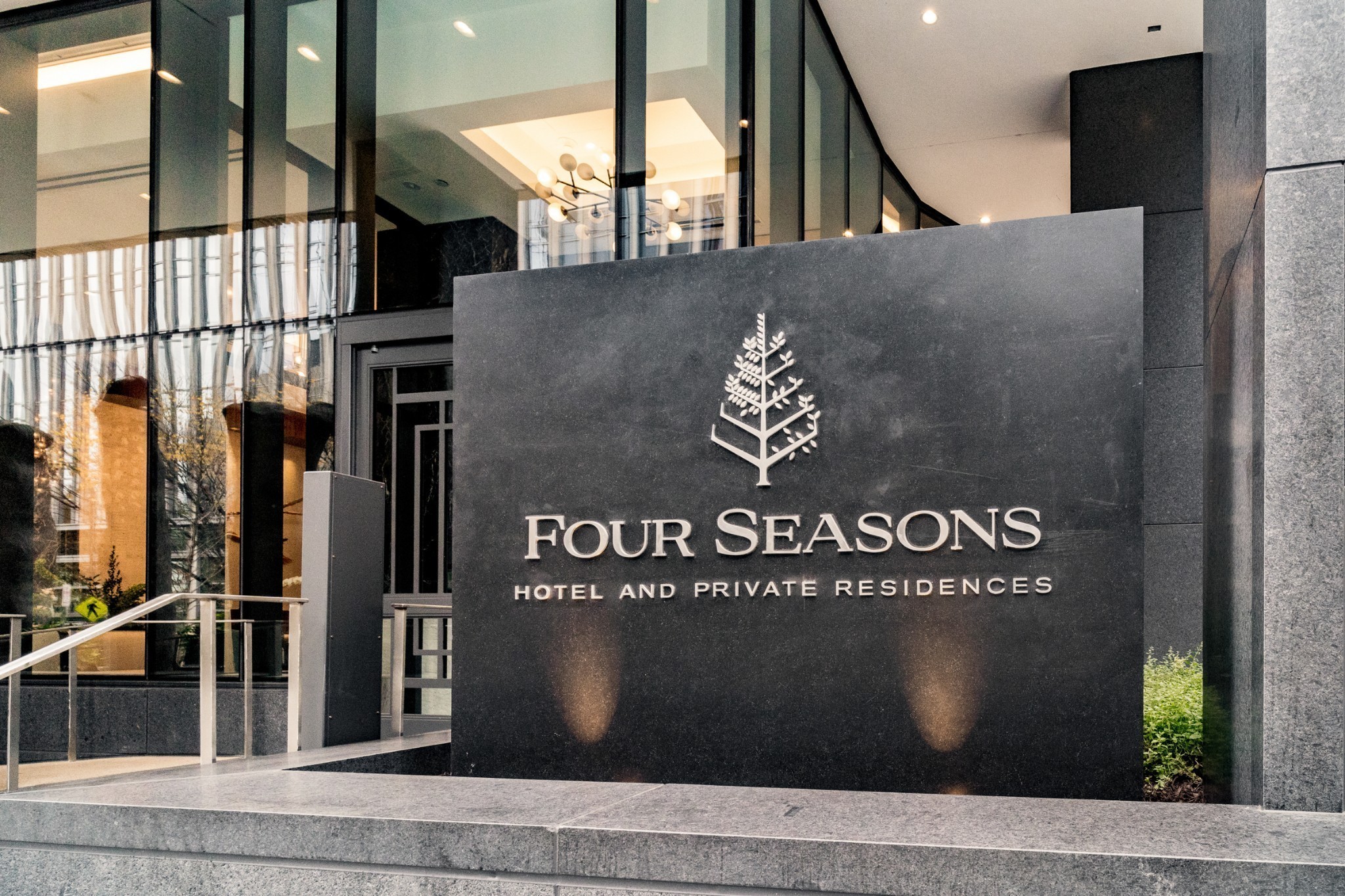 160 2nd Ave, S Unit: 1501