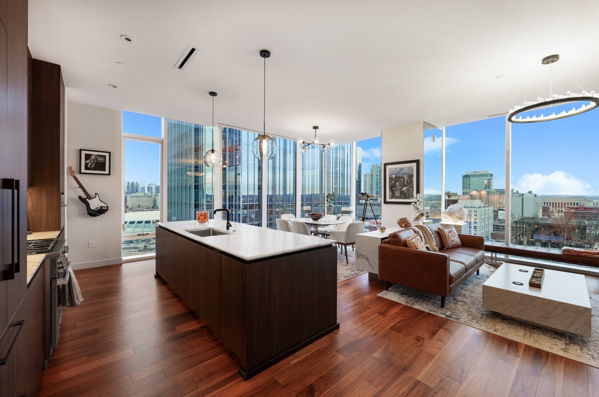 160 2nd Ave, S Unit: 1501