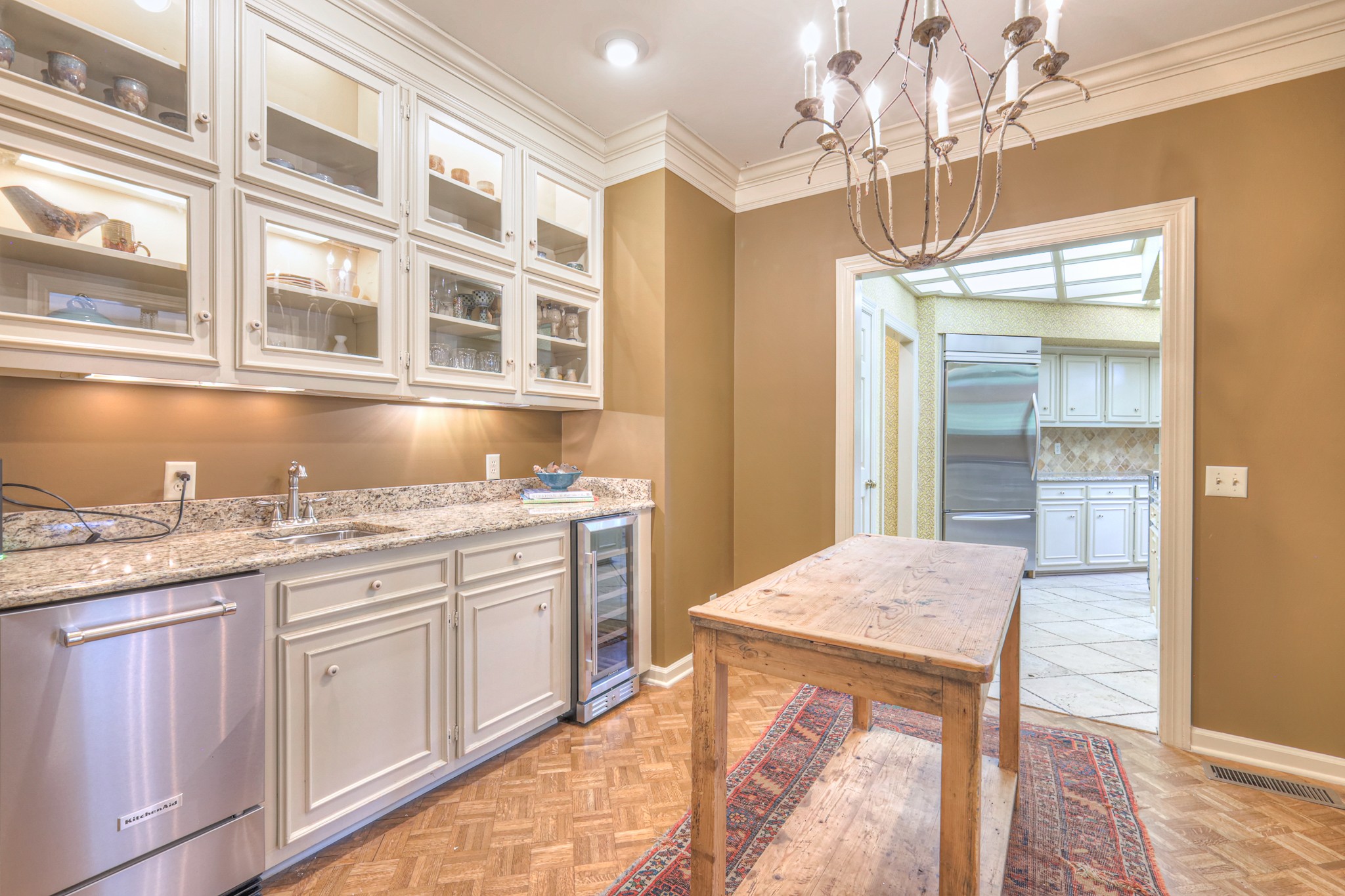 105 Burlington Ct