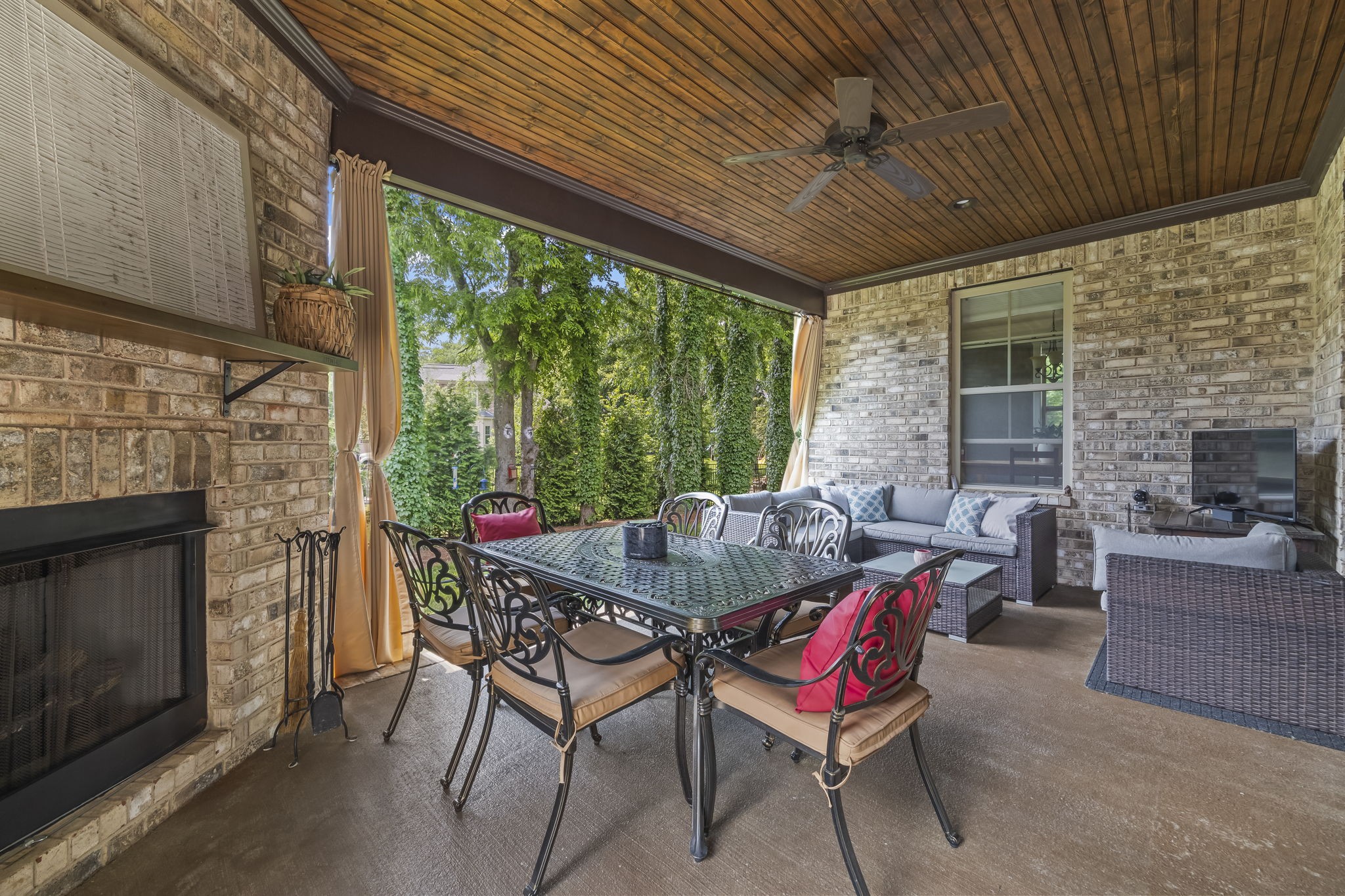 2979 Stewart Campbell Pt