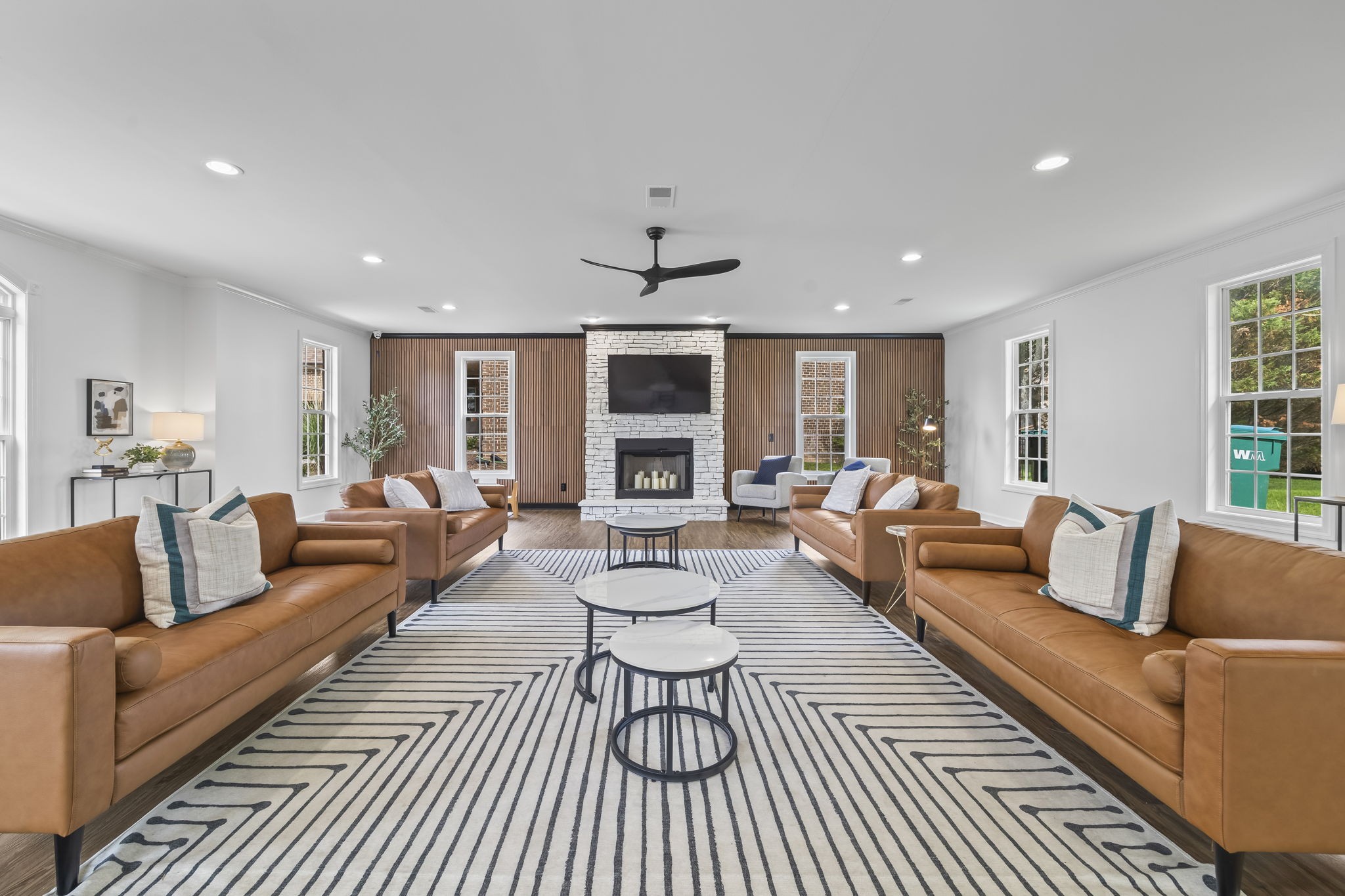 2979 Stewart Campbell Pt