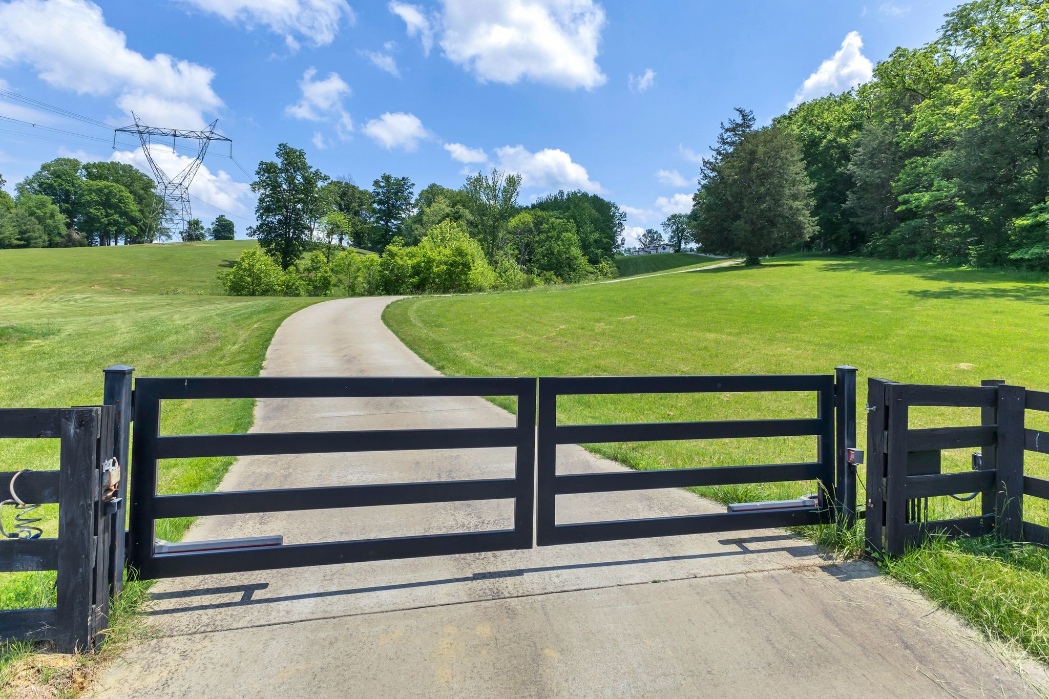 1477 S Harpeth Rd