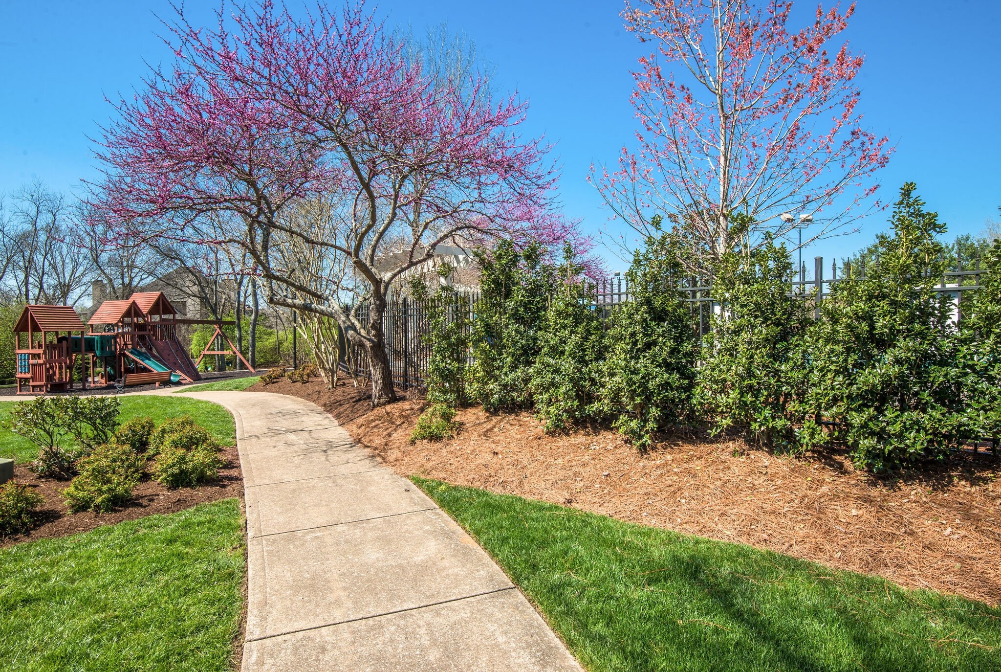 1413 Willowbrooke Cir