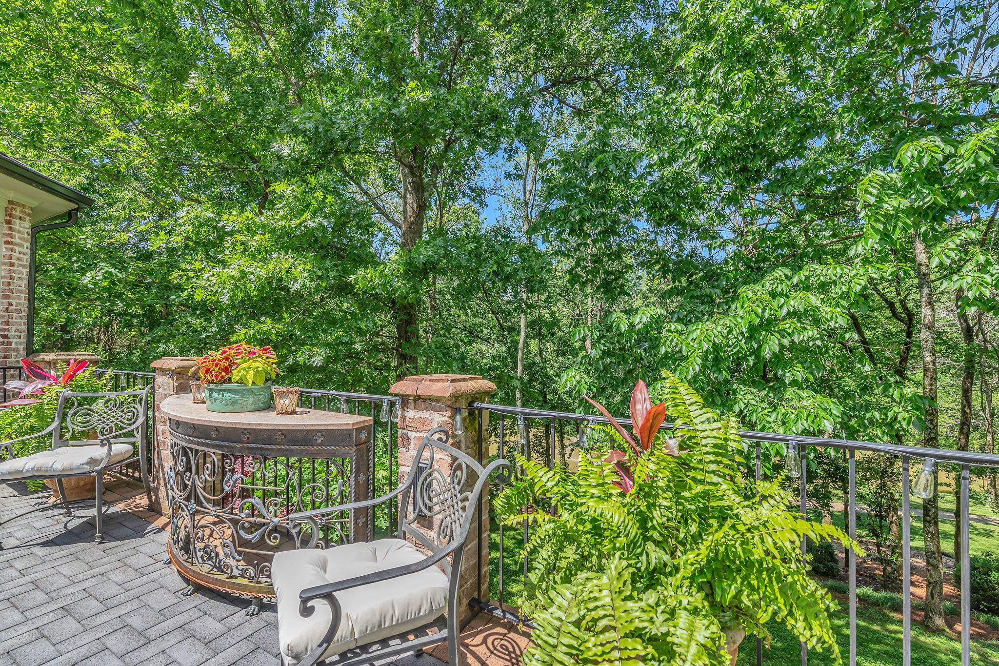 1413 Willowbrooke Cir