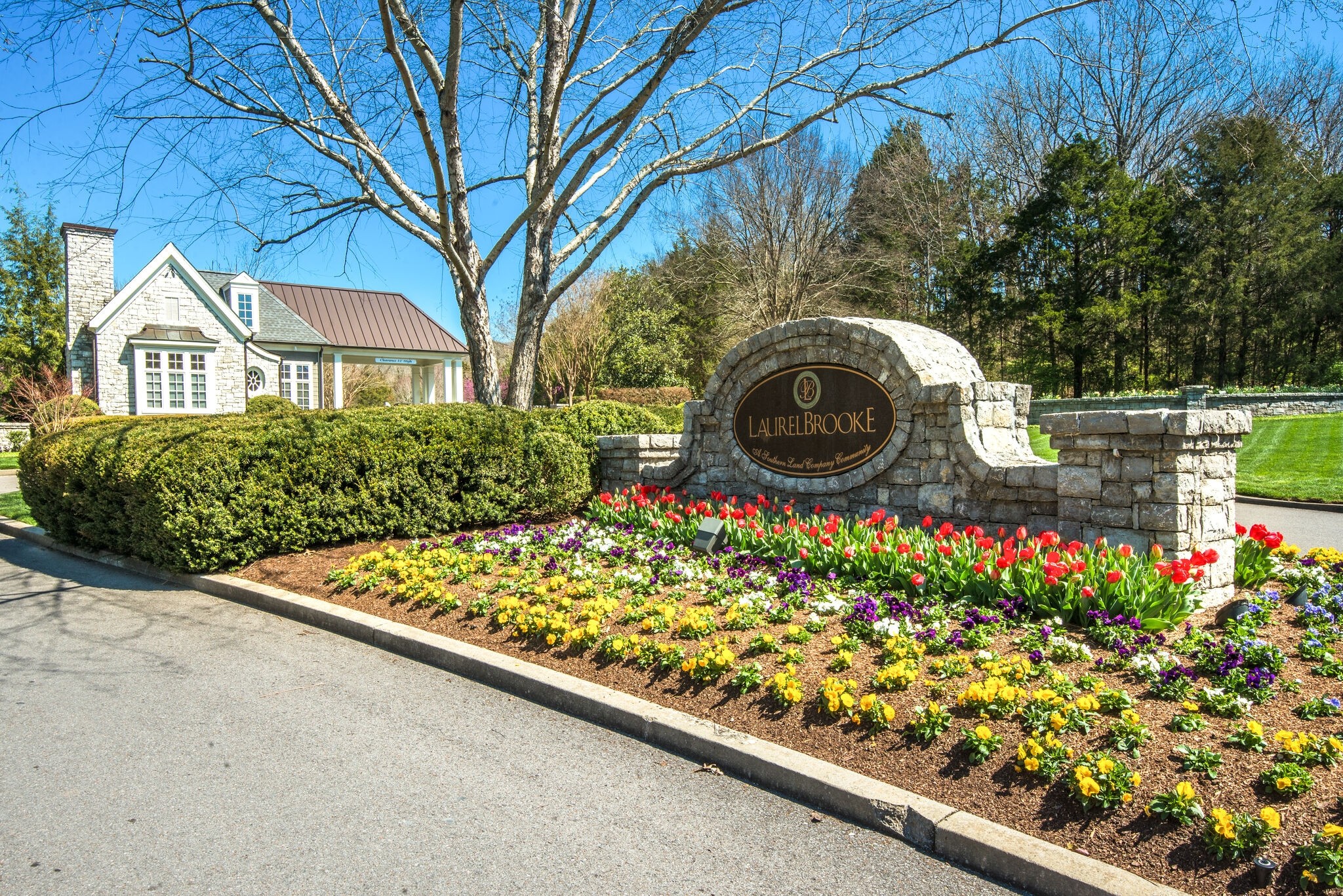 1413 Willowbrooke Cir