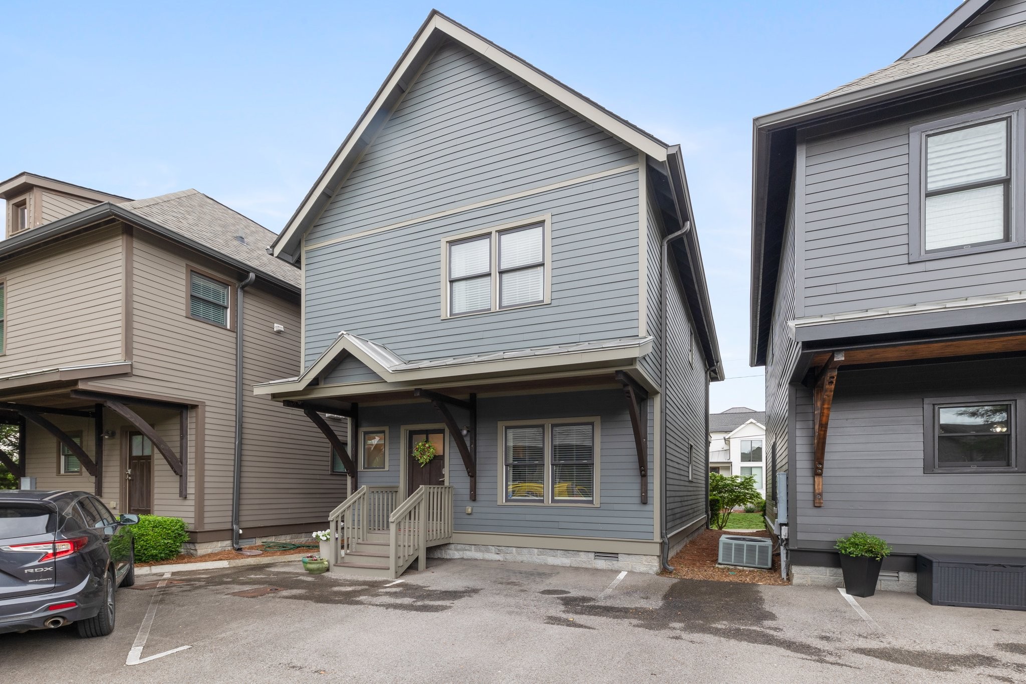 114 36th Ave, N