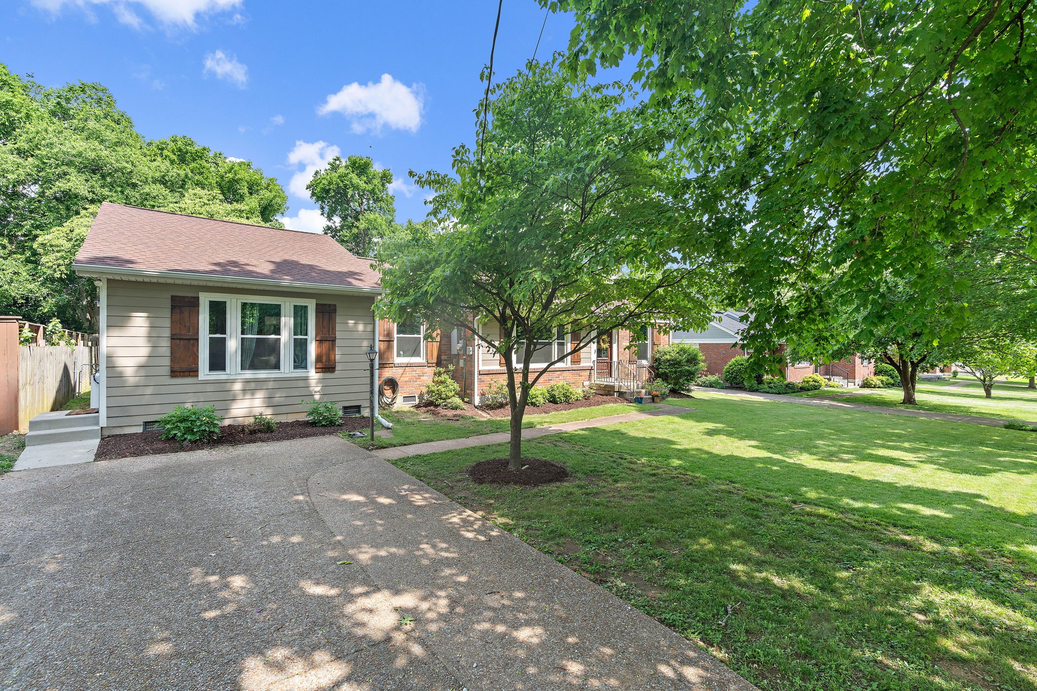 4714 Abbay Dr